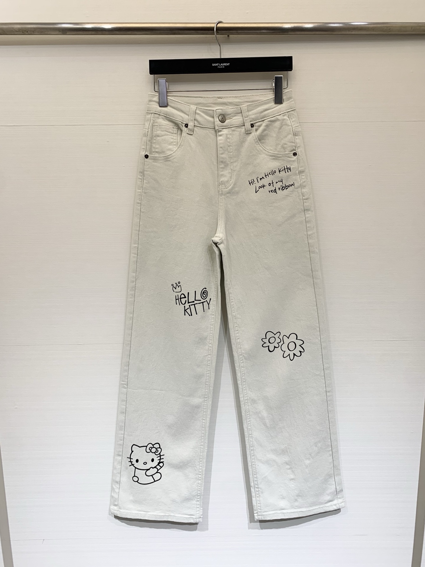 NO:738736,CHANEL 26 new spring and summer style graffiti printed embroidered cat denim trousers, straight version, childlike and fashionable, code number 34-36-38,,chanel,19860909CHANEL 26春夏新款 涂鸦印花刺绣猫咪牛仔长裤 直筒版型 童趣时髦感十足 码数34-36-38,,chanel,,Women's clothing