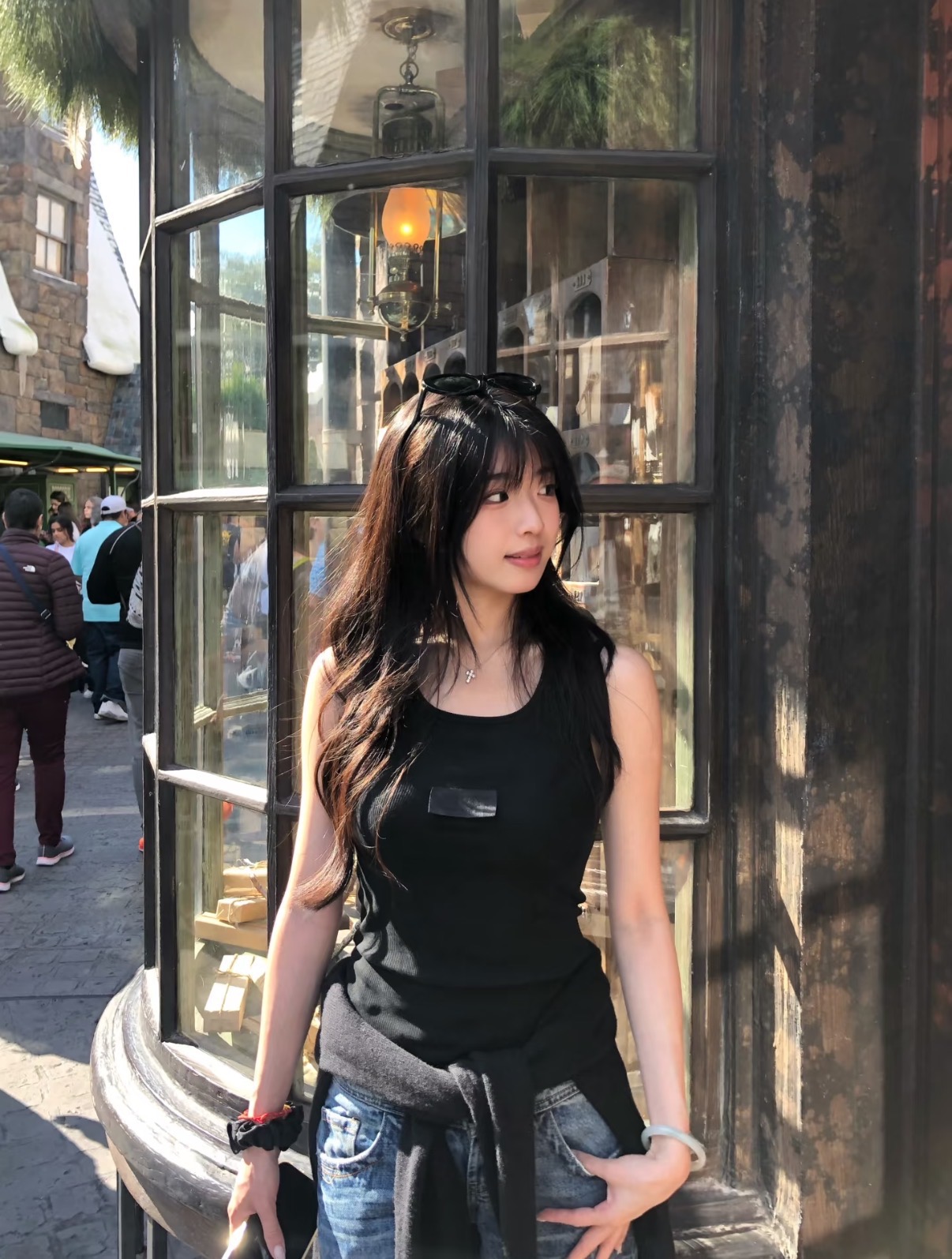 NO:747954,,,19860909,,,Women's clothing