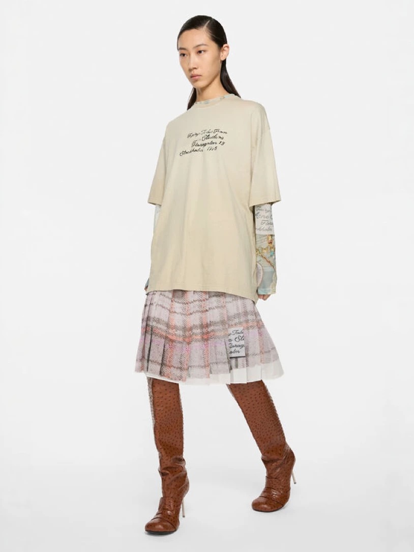 NO:761233,,,19860909,,,Women's clothing