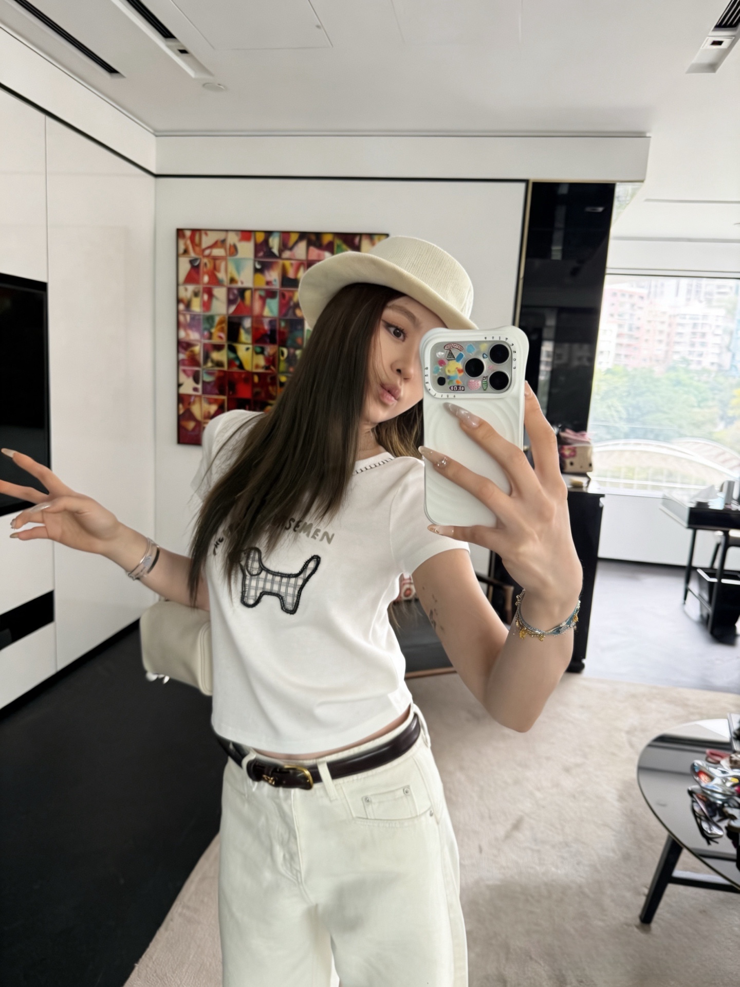 NO:761273,,,19860909,,,Women's clothing