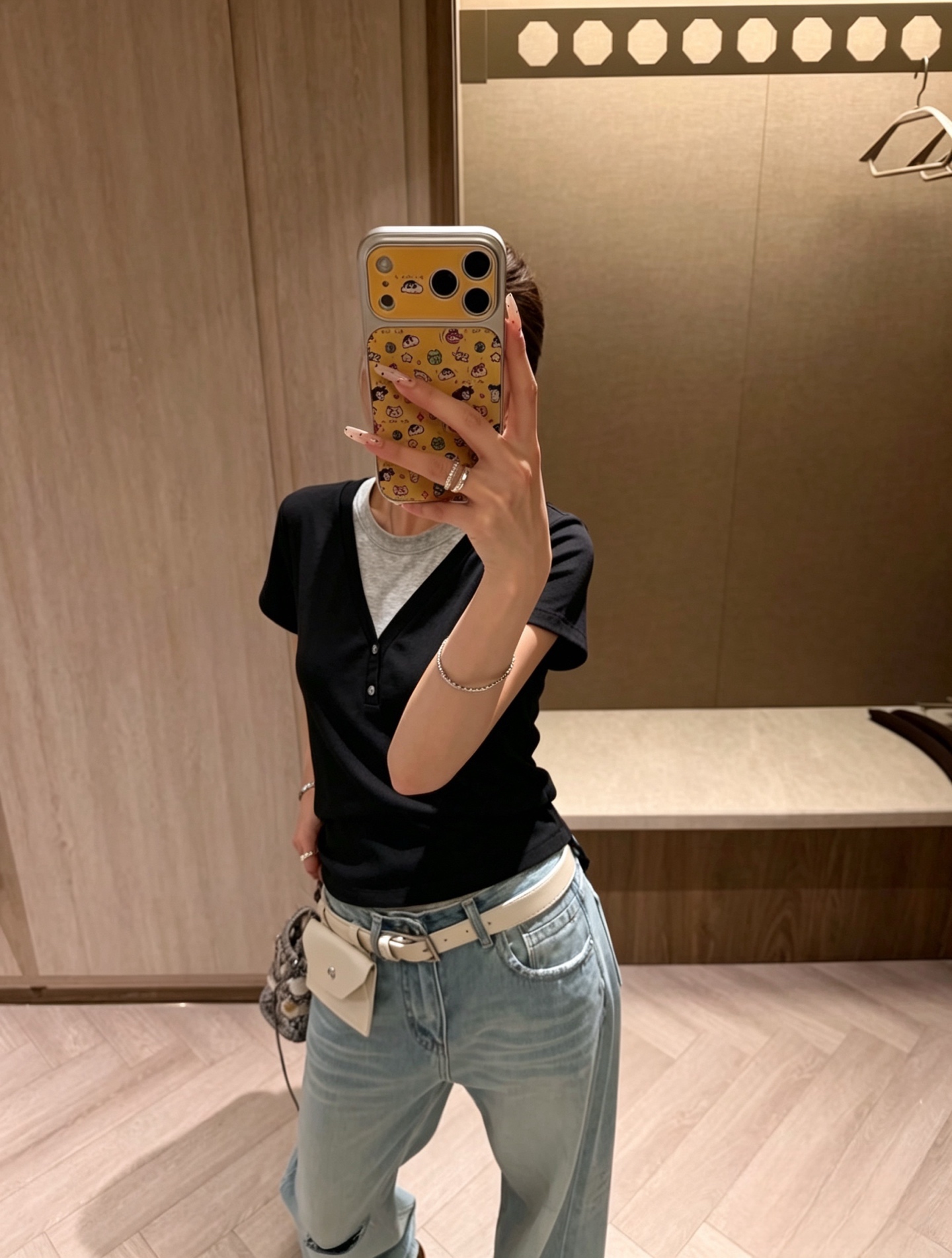 NO:800888,,,19860909,,,Women's clothing