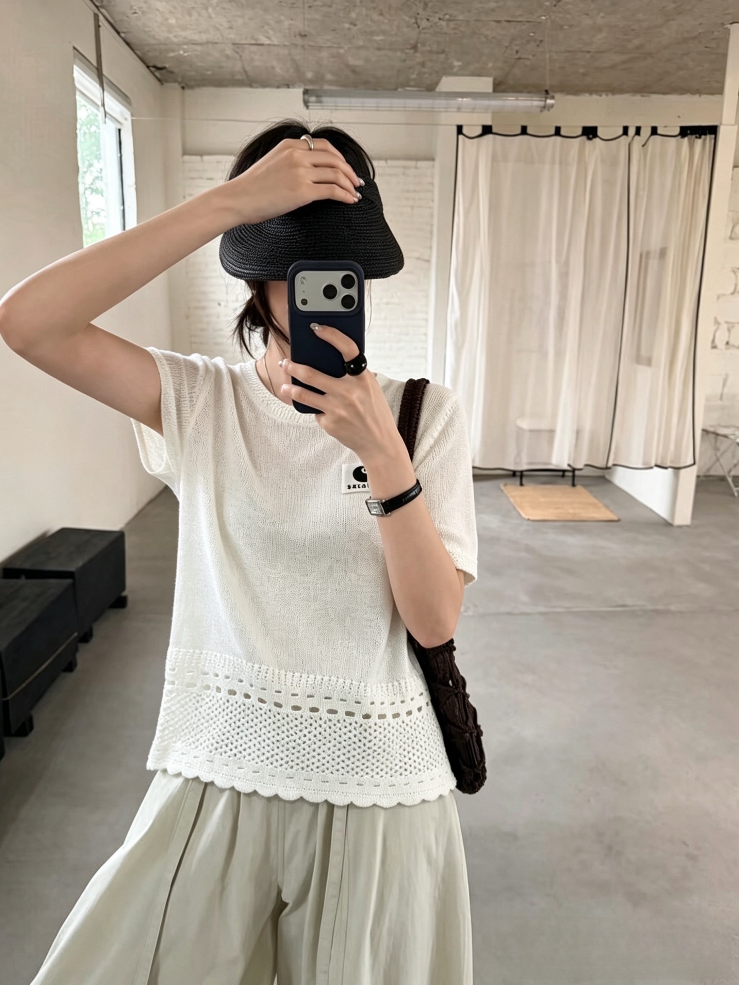 NO:824779,,,19860909,,,Women's clothing
