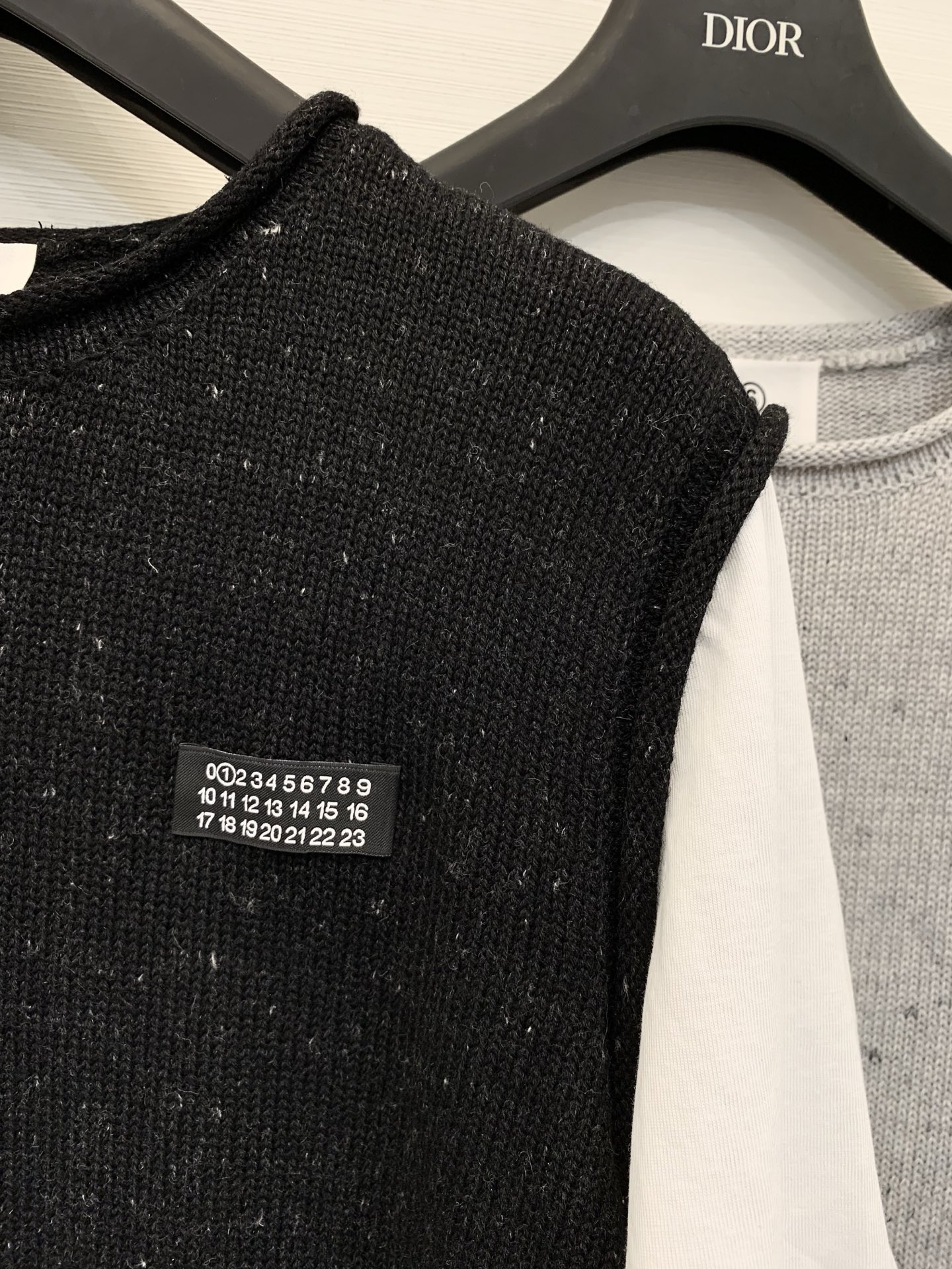 MM6 Maison Margiela 26春夏新款 假两件圆领短袖T恤，假两件叠穿设计，定制雪花杂点羊