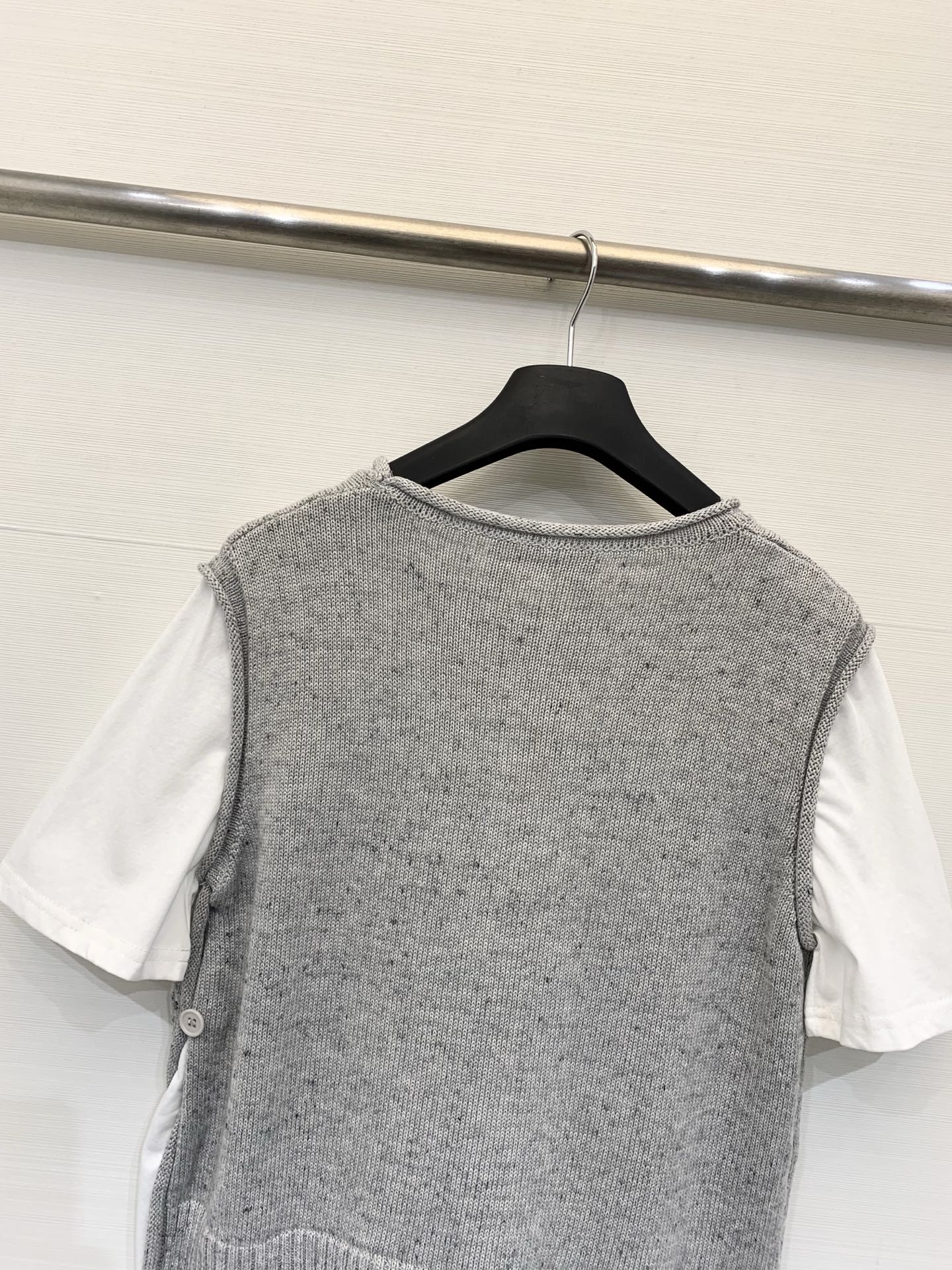 MM6 Maison Margiela 26春夏新款 假两件圆领短袖T恤，假两件叠穿设计，定制雪花杂点羊