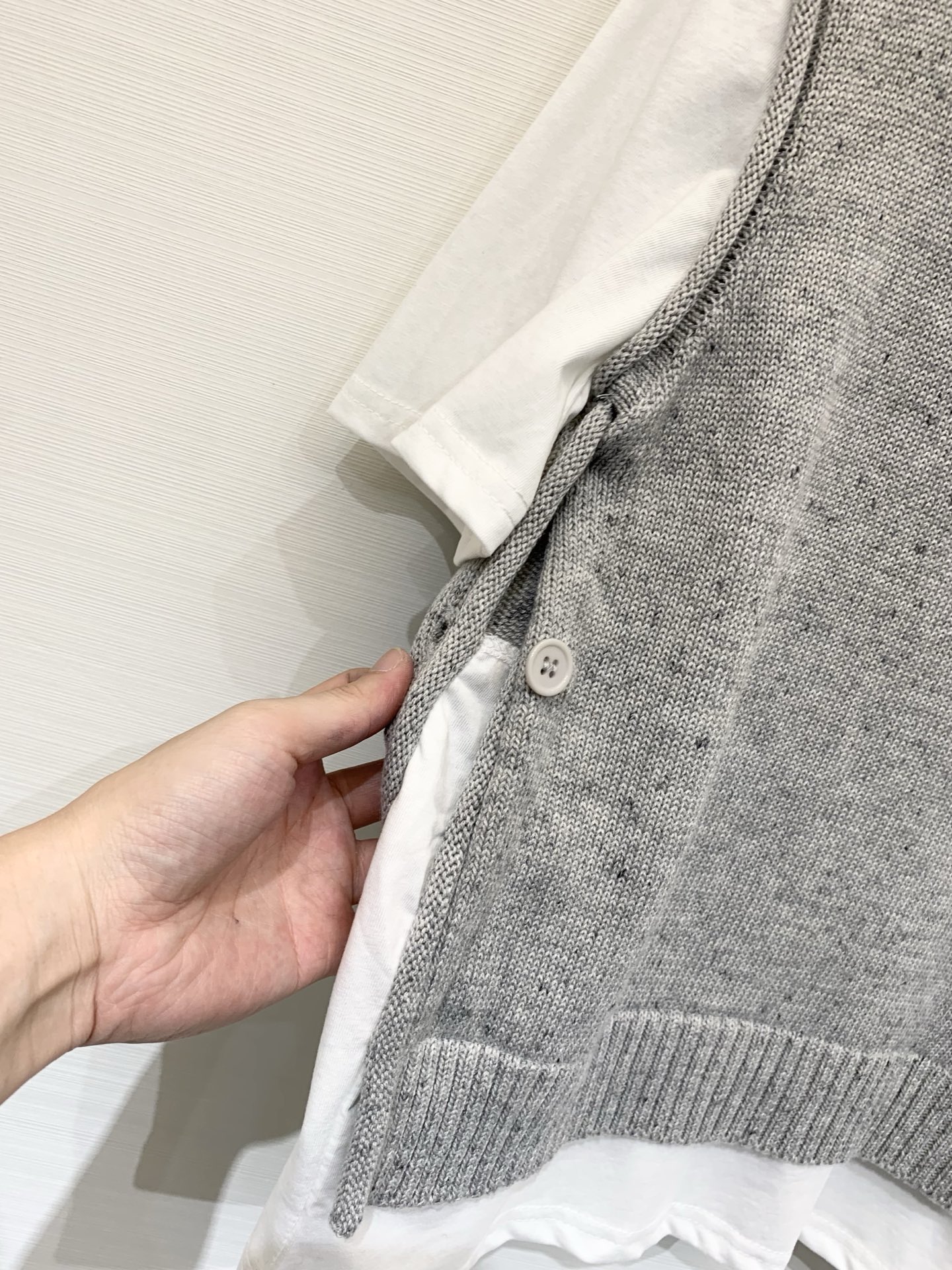 MM6 Maison Margiela 26春夏新款 假两件圆领短袖T恤，假两件叠穿设计，定制雪花杂点羊