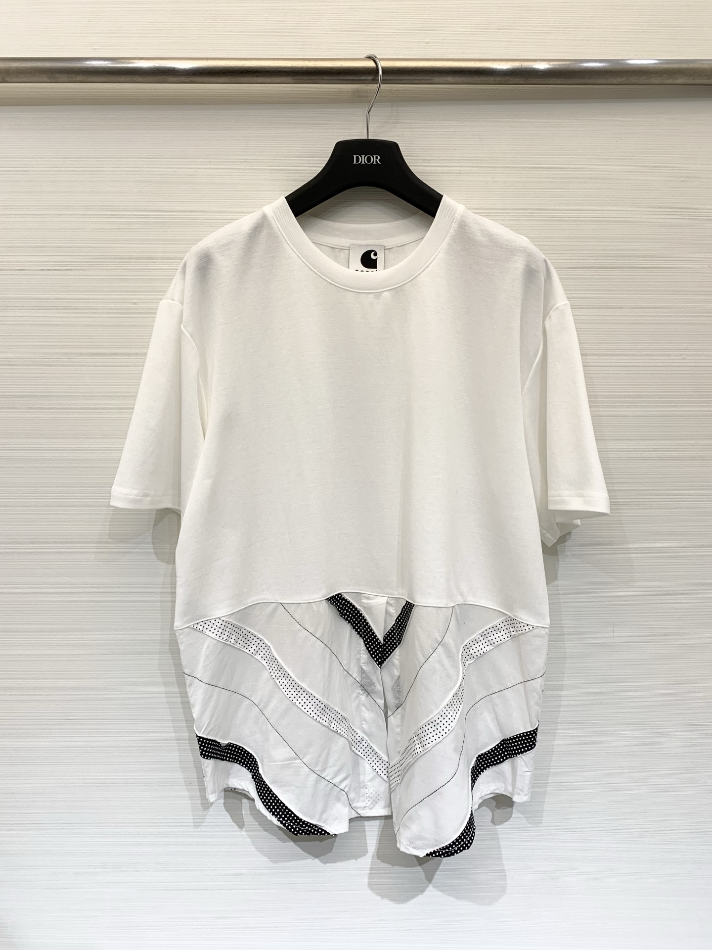 Sacai 26春夏新款 波点拼接假两件短袖T恤，oversized廓形，假两件设计，层次感十足，日系解