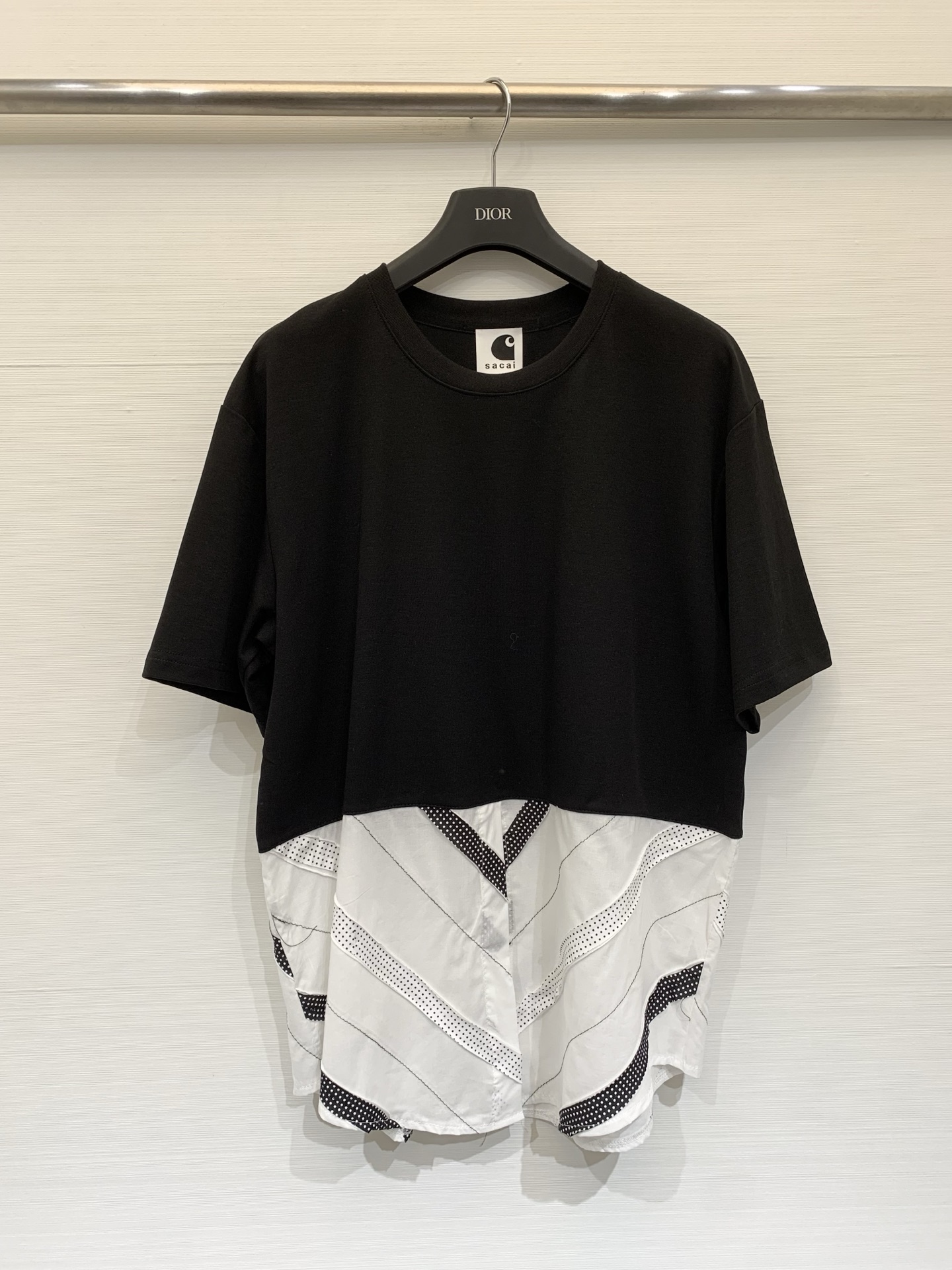 Sacai 26春夏新款 波点拼接假两件短袖T恤，oversized廓形，假两件设计，层次感十足，日系解