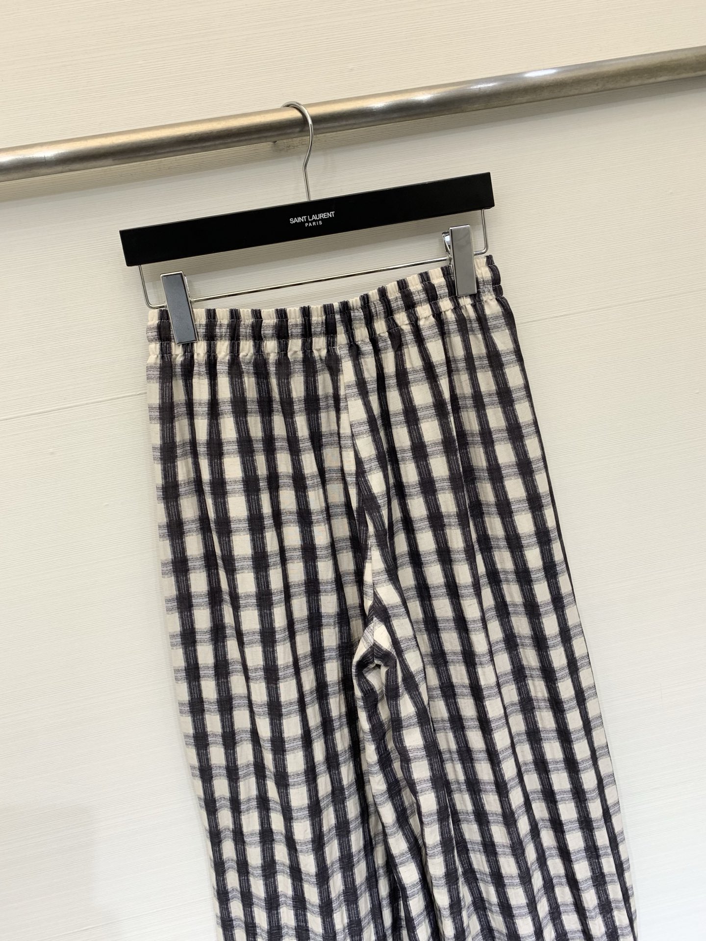 MM6 Maison Margiela 26夏季新款 黑白格纹阔腿裤，黑白格纹肌理面料，松紧腰+抽绳设计