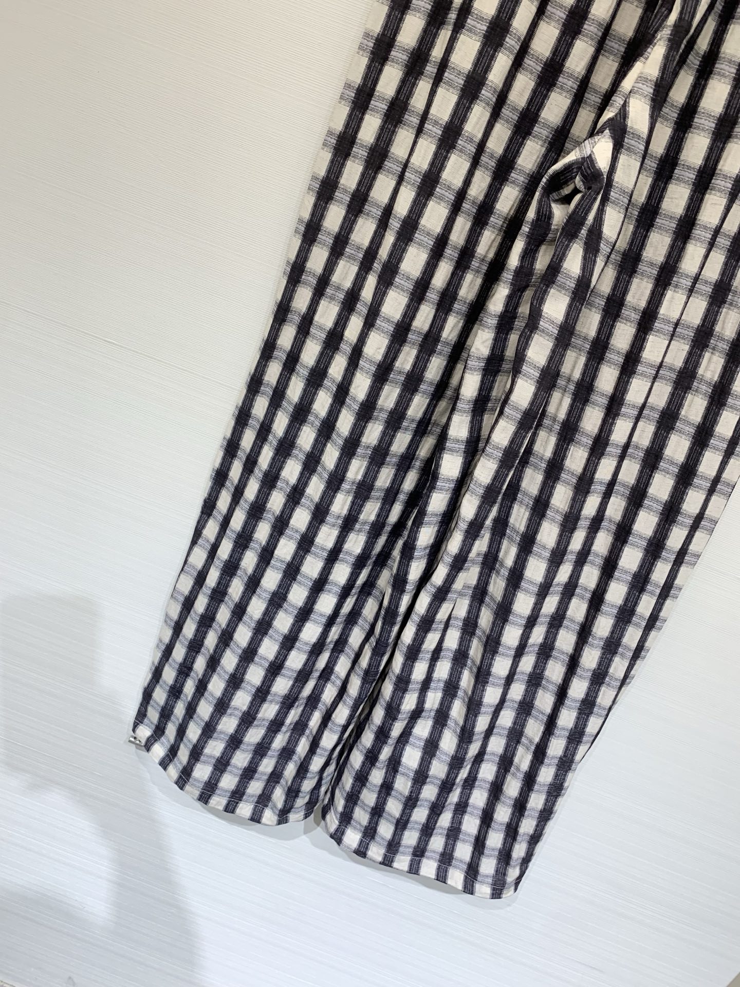 MM6 Maison Margiela 26夏季新款 黑白格纹阔腿裤，黑白格纹肌理面料，松紧腰+抽绳设计