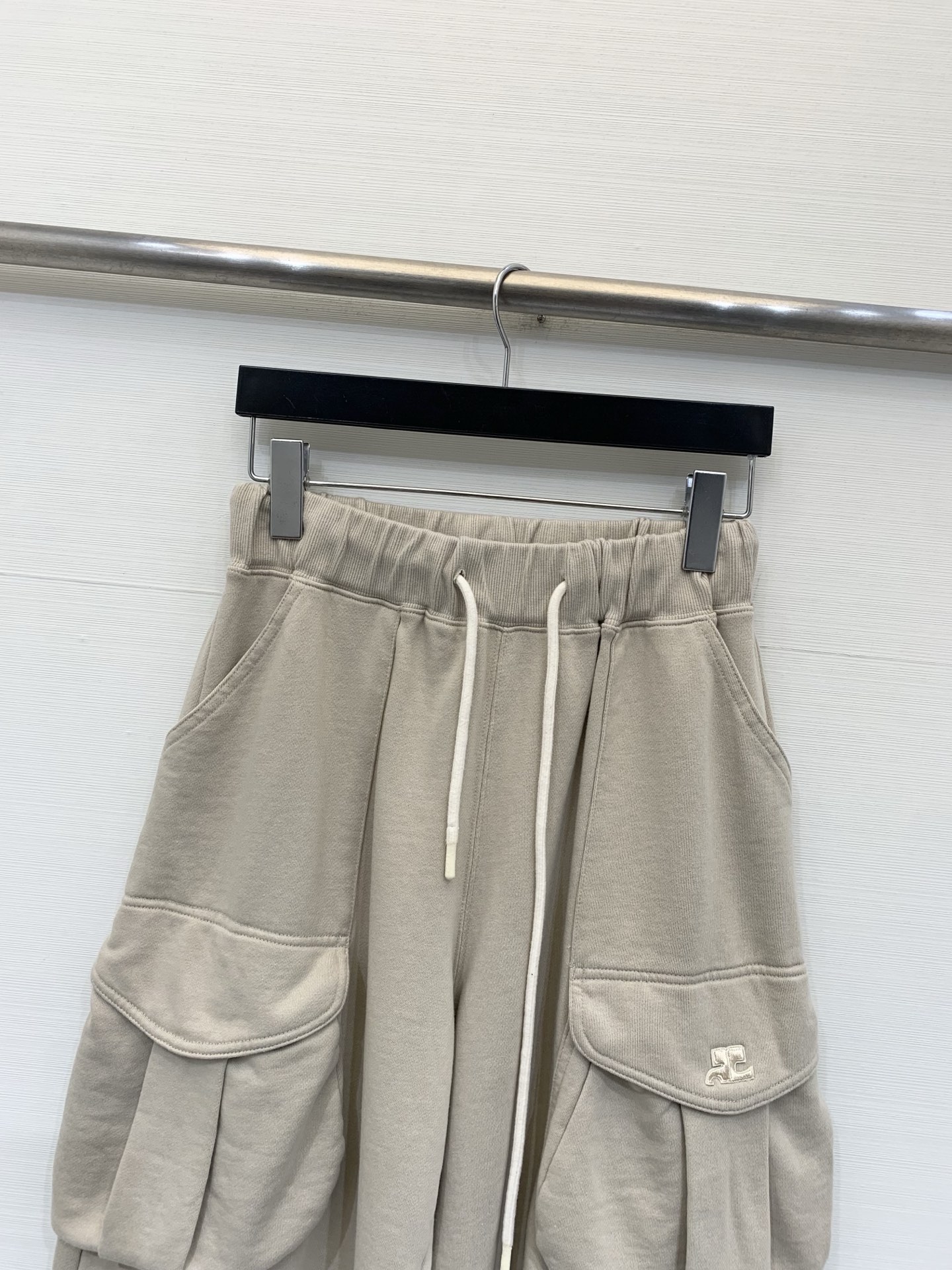 Courreges 26夏季新款 废土风工装卫裤，低饱和豆绿/奶雾米杏色，不挑黄皮超显白，重磅毛圈面料：