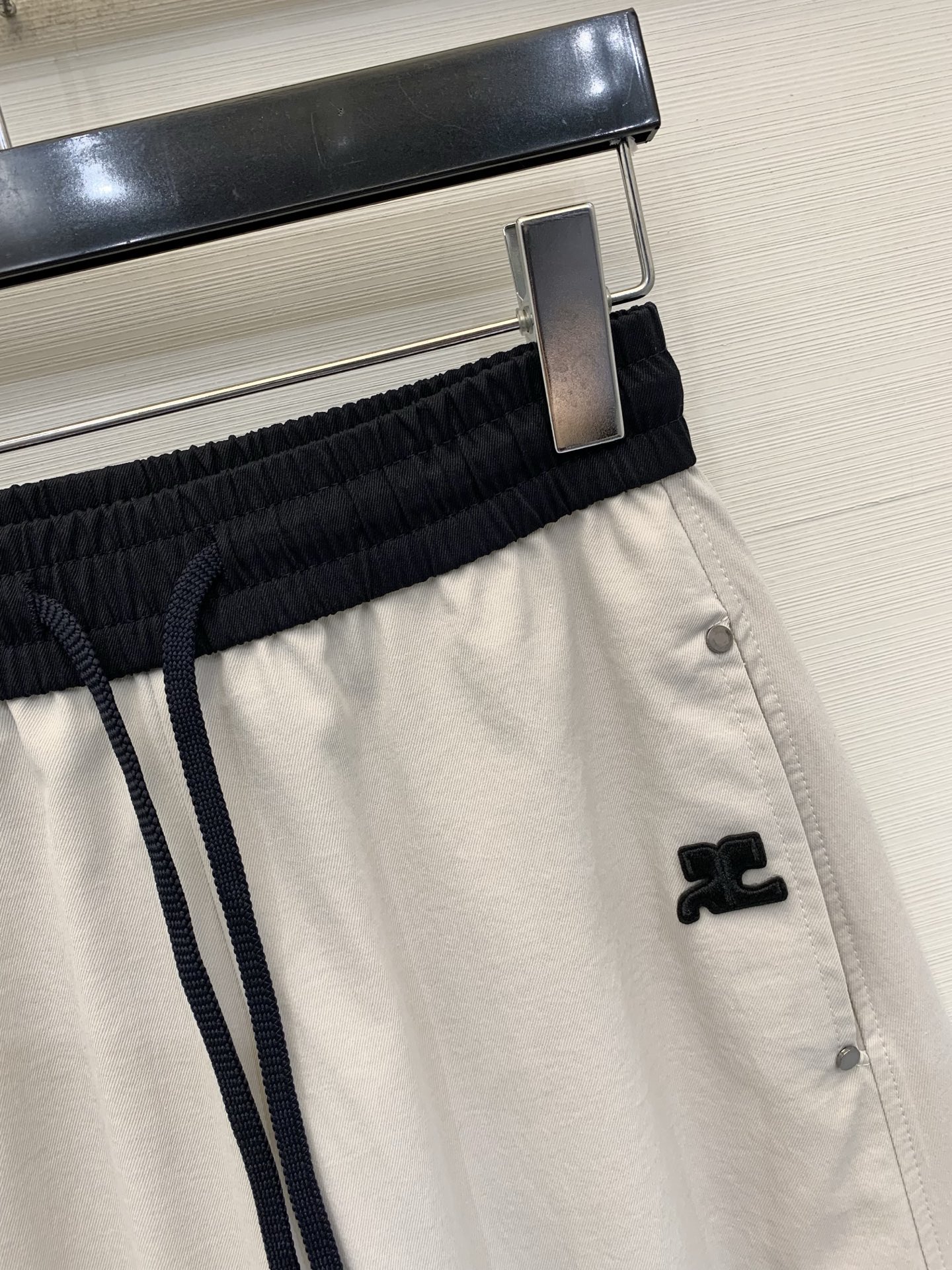 Courreges 26夏季新款 拼接撞色腰弯刀神裤，把松弛感焊在身上，这条自带慵懒buff的弯刀裤真的