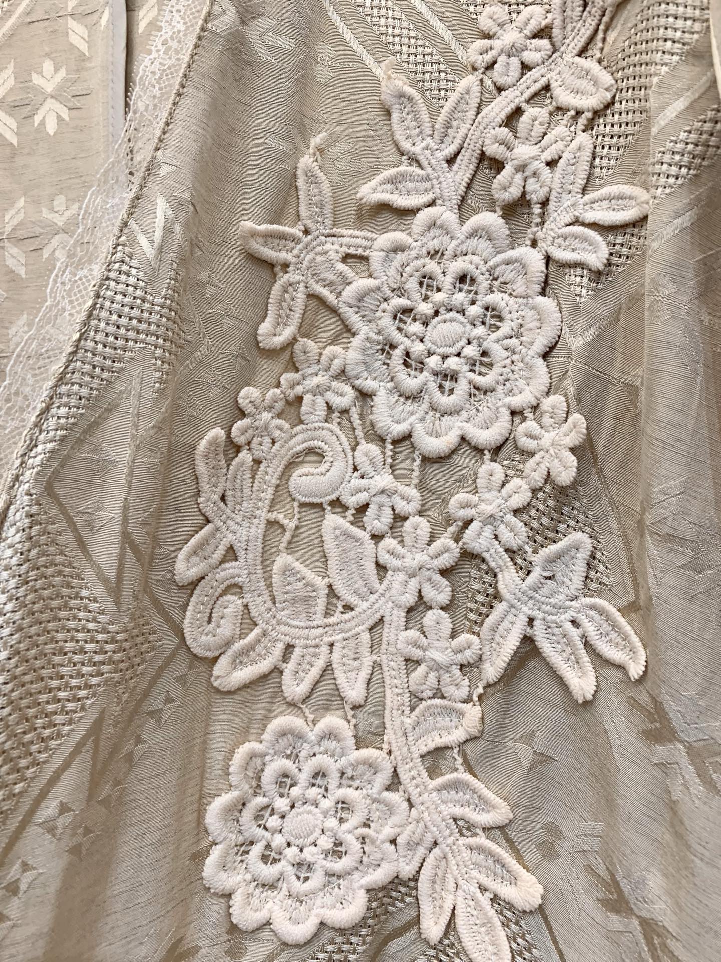 Isabel Marant 26夏季新款 镂空刺绣提花防晒外套，重工款，自带柔光滤镜的肌理面料+立体花卉