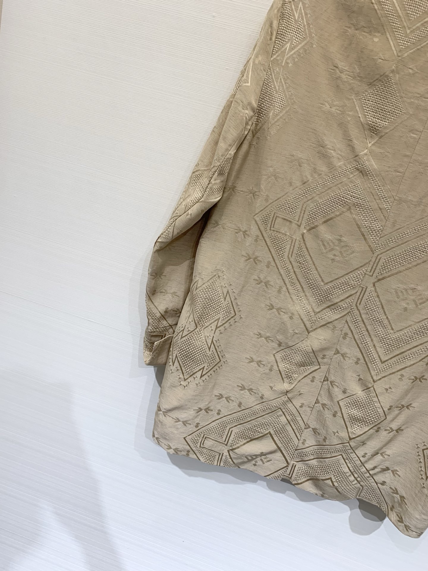 Isabel Marant 26夏季新款 镂空刺绣提花防晒外套，重工款，自带柔光滤镜的肌理面料+立体花卉