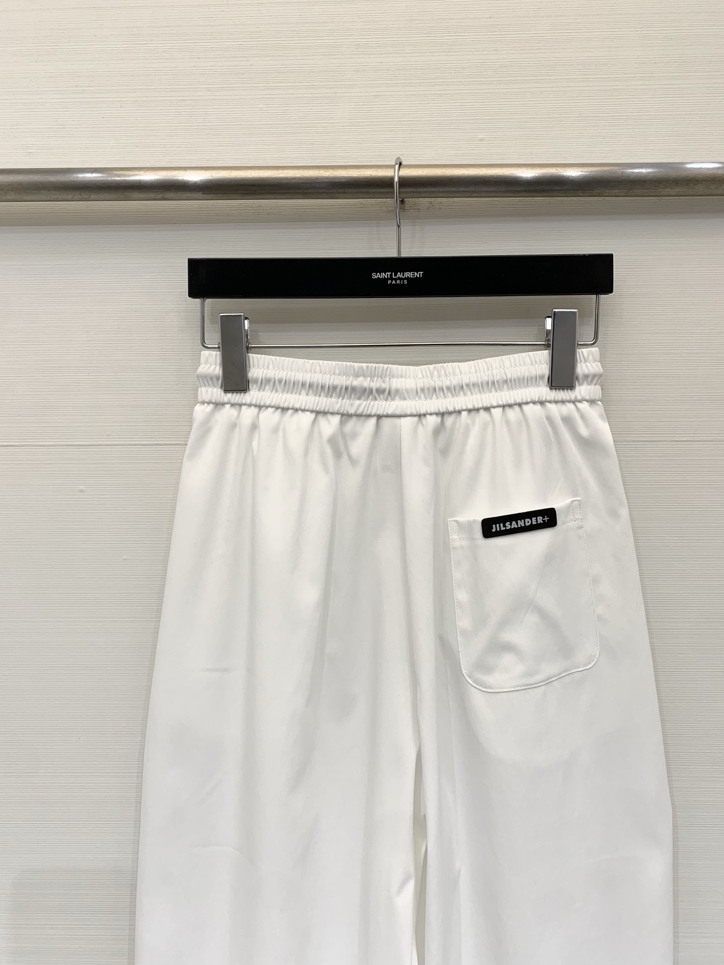 JILSANDER 26夏季新款 侧条纹松弛八分神裤，谁懂啊！这款也太藏肉了，高腰抽绳+侧条纹设计，自带
