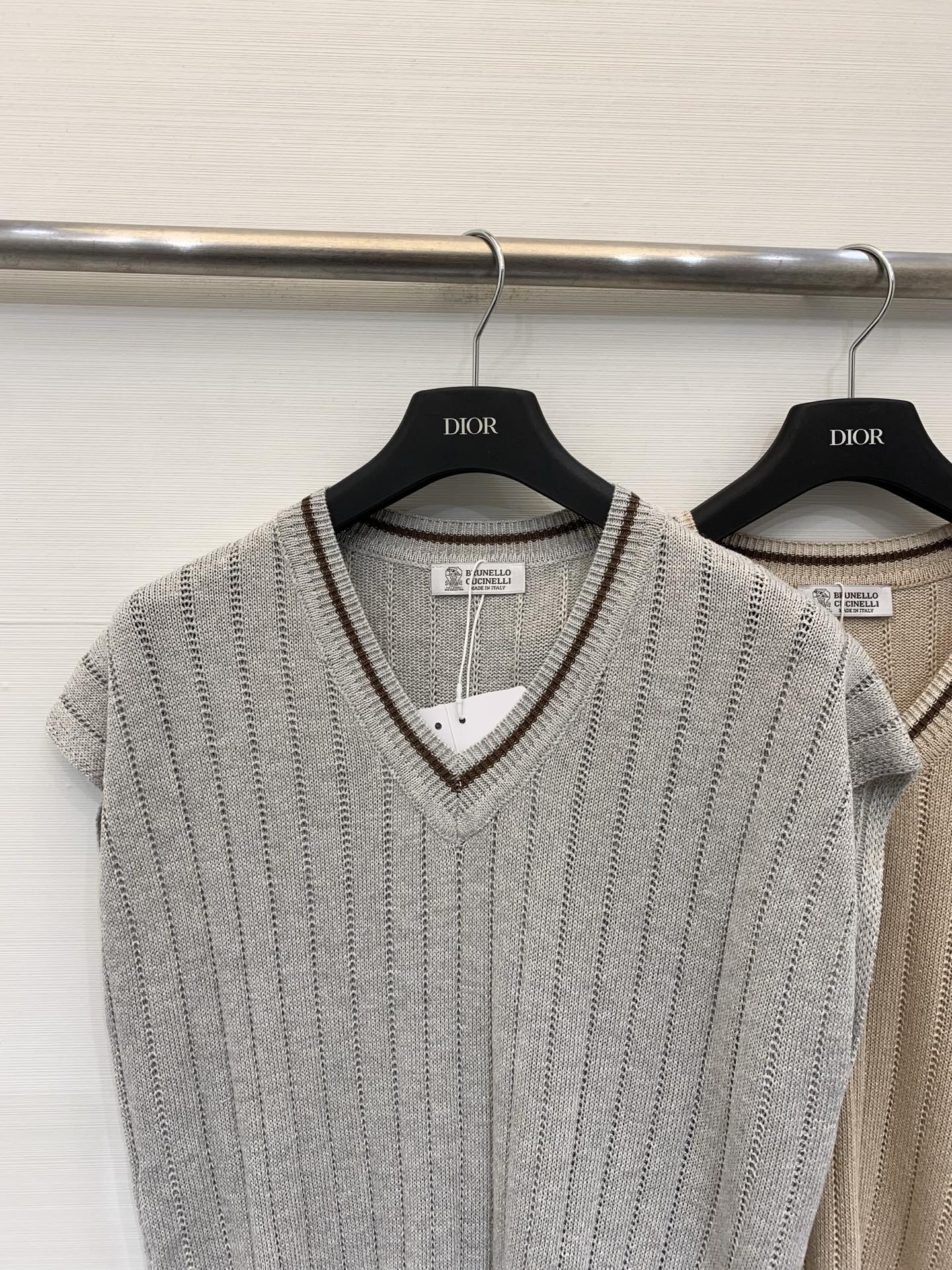BC 26夏季新款 竖纹镂空v领背心款 logo图案修饰点缀 上身高级 三色SML
