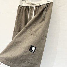 「Sacai 26夏季新款 工装五分短裤」自留百搭神裤,撞色拼接松紧腰,抽绳自带松弛感,双侧大贴袋工装版 「Sacai 26夏季新款 工装五分短裤」自留百搭神裤,撞色拼接松紧腰,抽绳自带松弛感,双侧大贴袋工装版