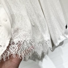 「IsabelMarant 蕾丝下摆连帽防晒外衫」宽松落肩版型,慵懒休闲风,主打薄透透气,竹节麻感薄面料 「IsabelMarant 蕾丝下摆连帽防晒外衫」宽松落肩版型,慵懒休闲风,主打薄透透气,竹节麻感薄面料