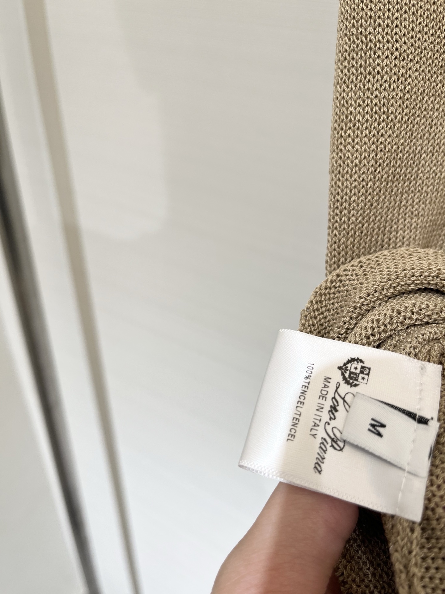 Loro piana 26夏季新款 圆领半开领针织背心 Logo图案修饰点缀 上身高级氛围感🈵️🈵️ 三