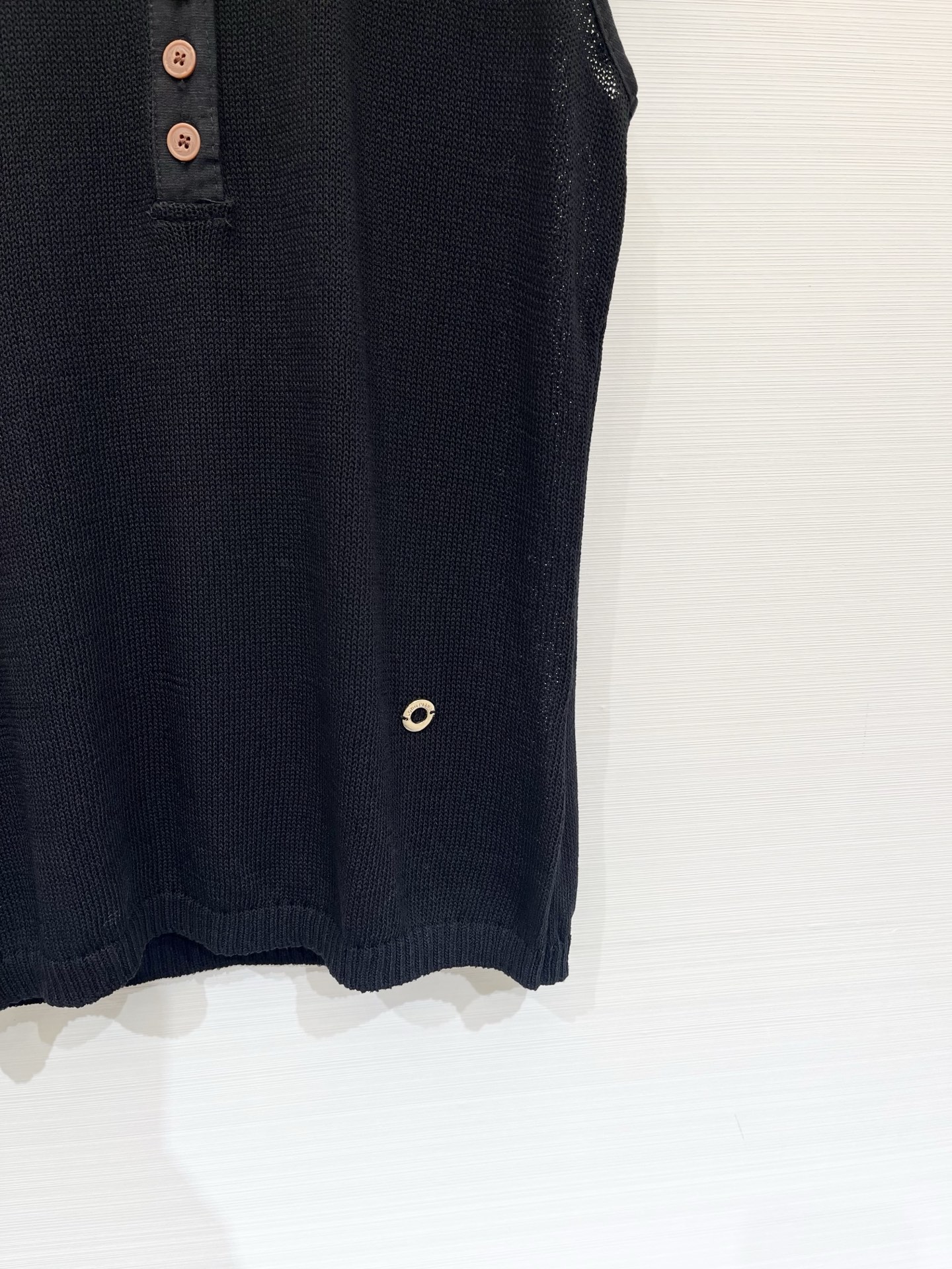 Loro piana 26夏季新款 圆领半开领针织背心 Logo图案修饰点缀 上身高级氛围感🈵️🈵️ 三