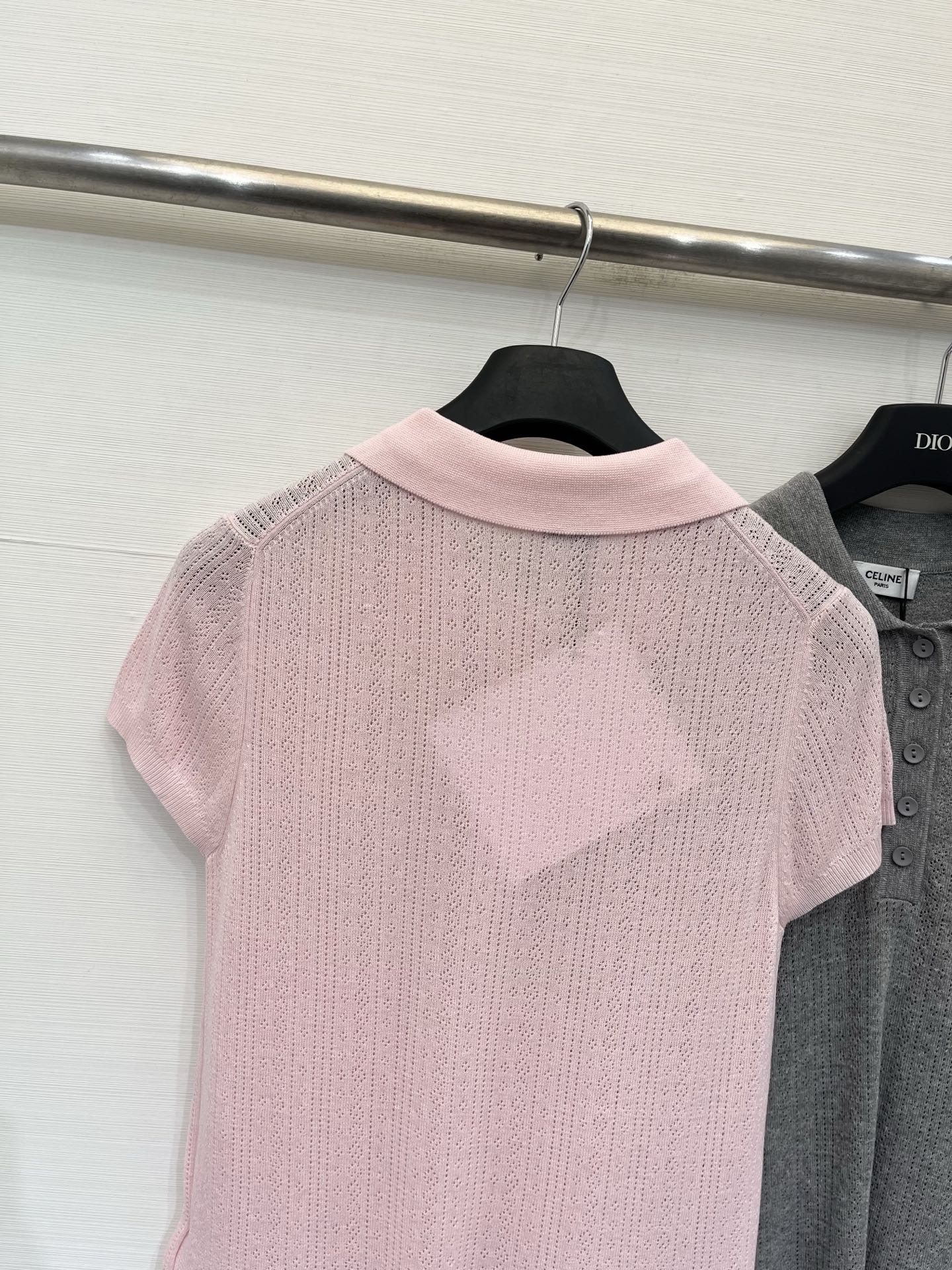 Celine 26夏季新款 薄款Polo领针织短袖 Logo图案修饰点缀 上身高级氛围感🈵️🈵️ 三色S