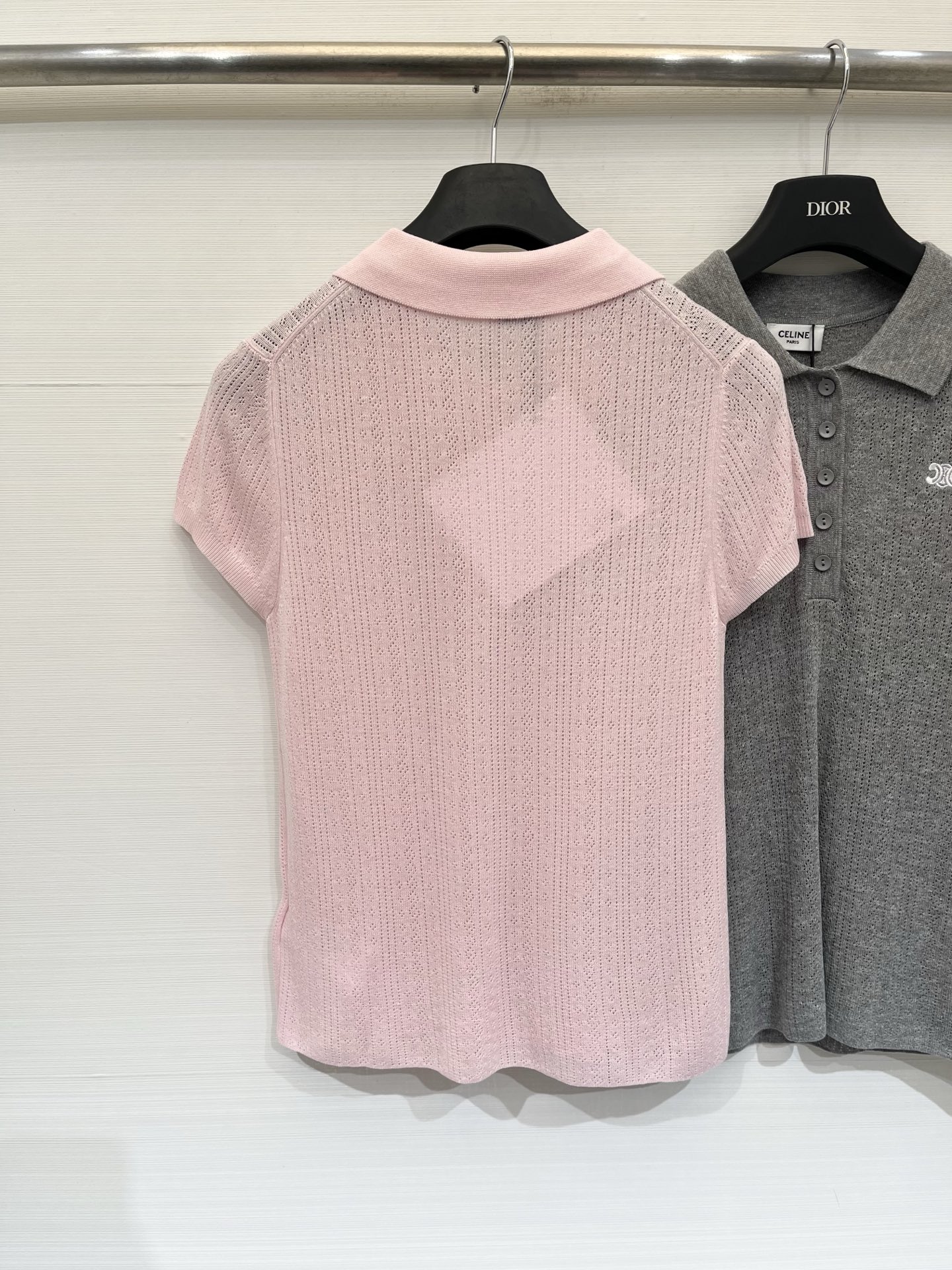 Celine 26夏季新款 薄款Polo领针织短袖 Logo图案修饰点缀 上身高级氛围感🈵️🈵️ 三色S