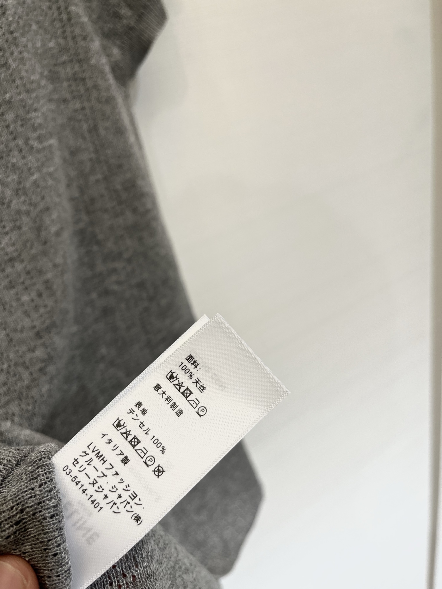 Celine 26夏季新款 薄款Polo领针织短袖 Logo图案修饰点缀 上身高级氛围感🈵️🈵️ 三色S