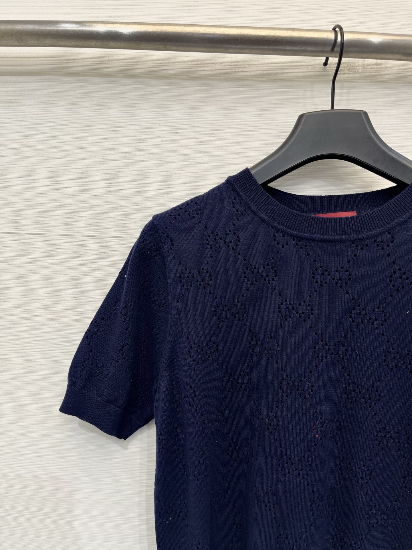 Gucci026夏季新款 简约圆领短袖款 logo图案修饰点缀 上身高级氛围感🈵️🈵️ 三色SML