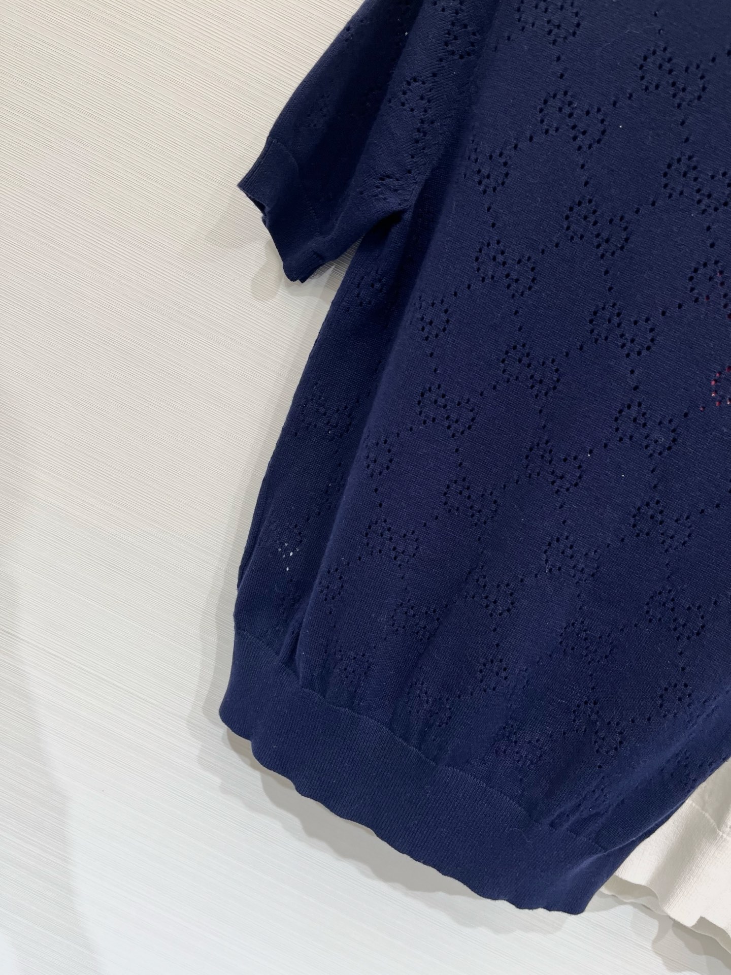 Gucci026夏季新款 简约圆领短袖款 logo图案修饰点缀 上身高级氛围感🈵️🈵️ 三色SML