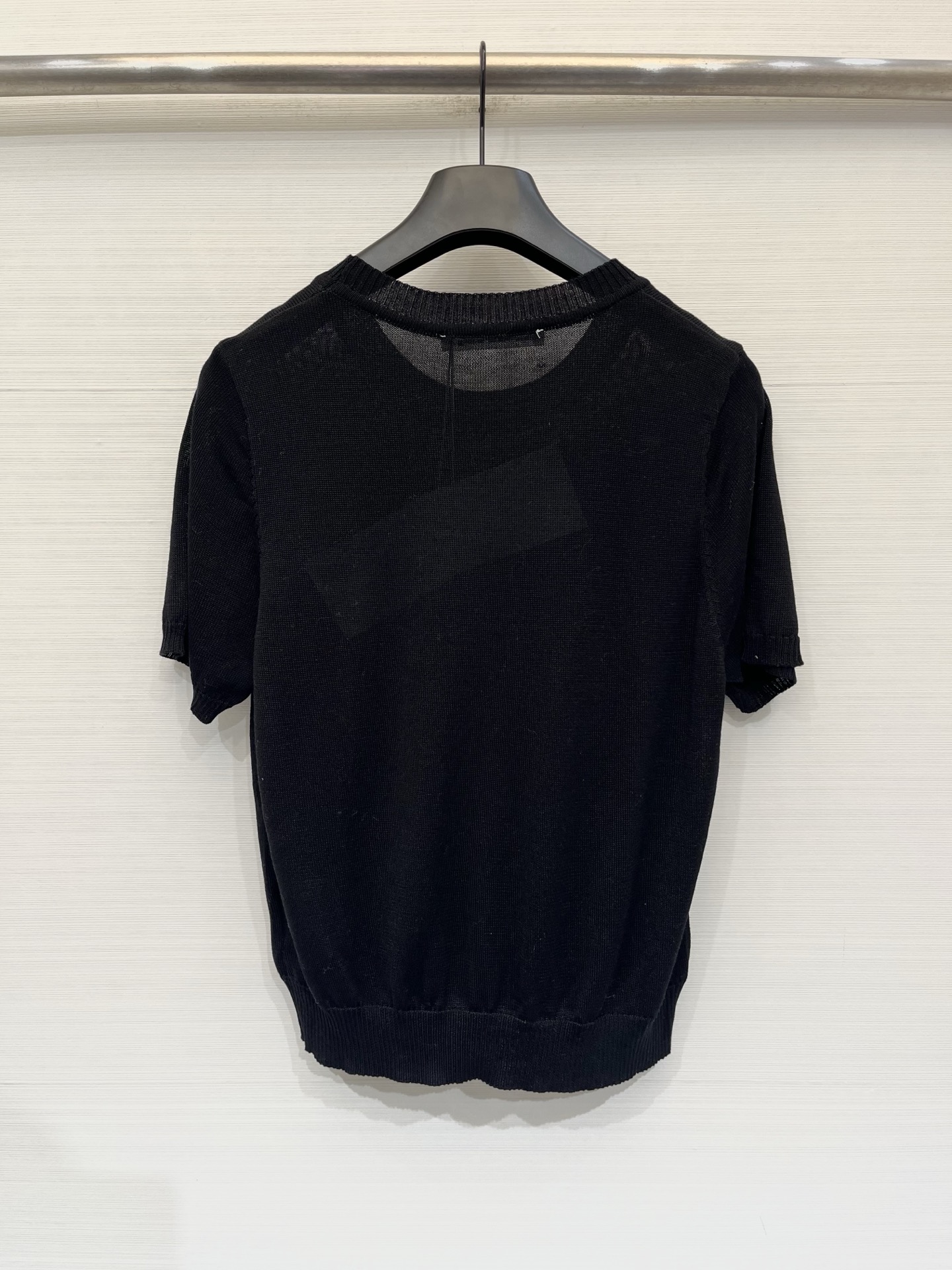 Alexanderwang 26夏季新款 简约圆领短袖款 logo图案修饰点缀 上身高级氛围感🈵️🈵️ 