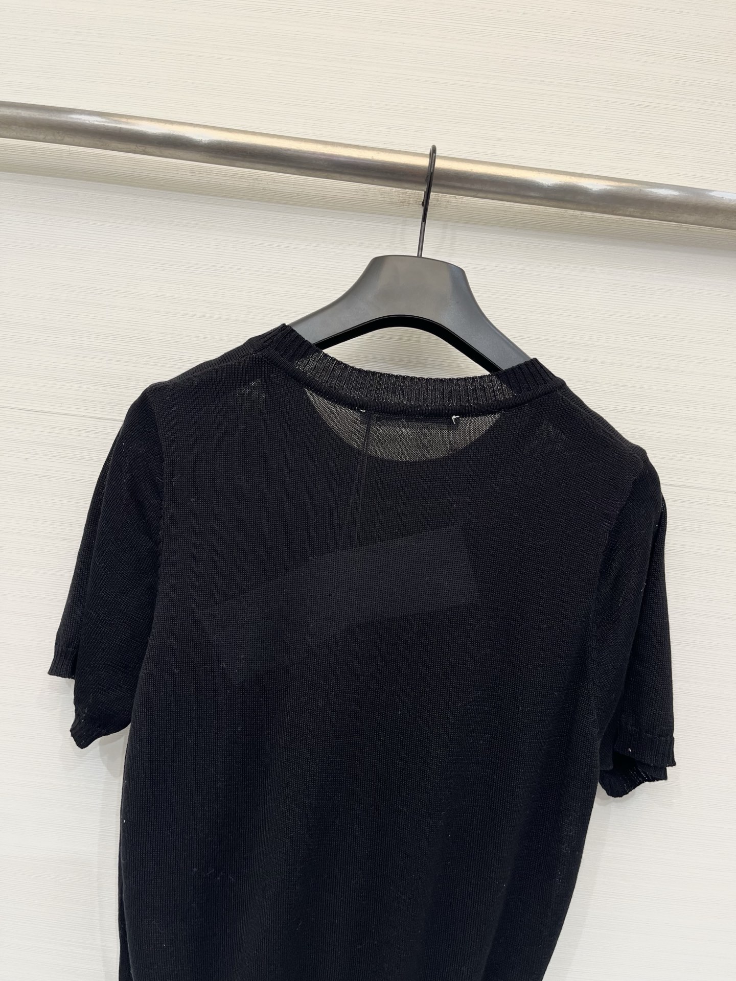 Alexanderwang 26夏季新款 简约圆领短袖款 logo图案修饰点缀 上身高级氛围感🈵️🈵️ 