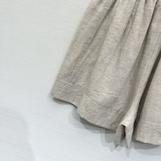 「Sacai 26夏季系列款 麻料休闲短裤」松紧抽绳高腰不挑腰,A字阔腿+裤脚开叉巨藏肉,天然麻感透气面 「Sacai 26夏季系列款 麻料休闲短裤」松紧抽绳高腰不挑腰,A字阔腿+裤脚开叉巨藏肉,天然麻感透气面