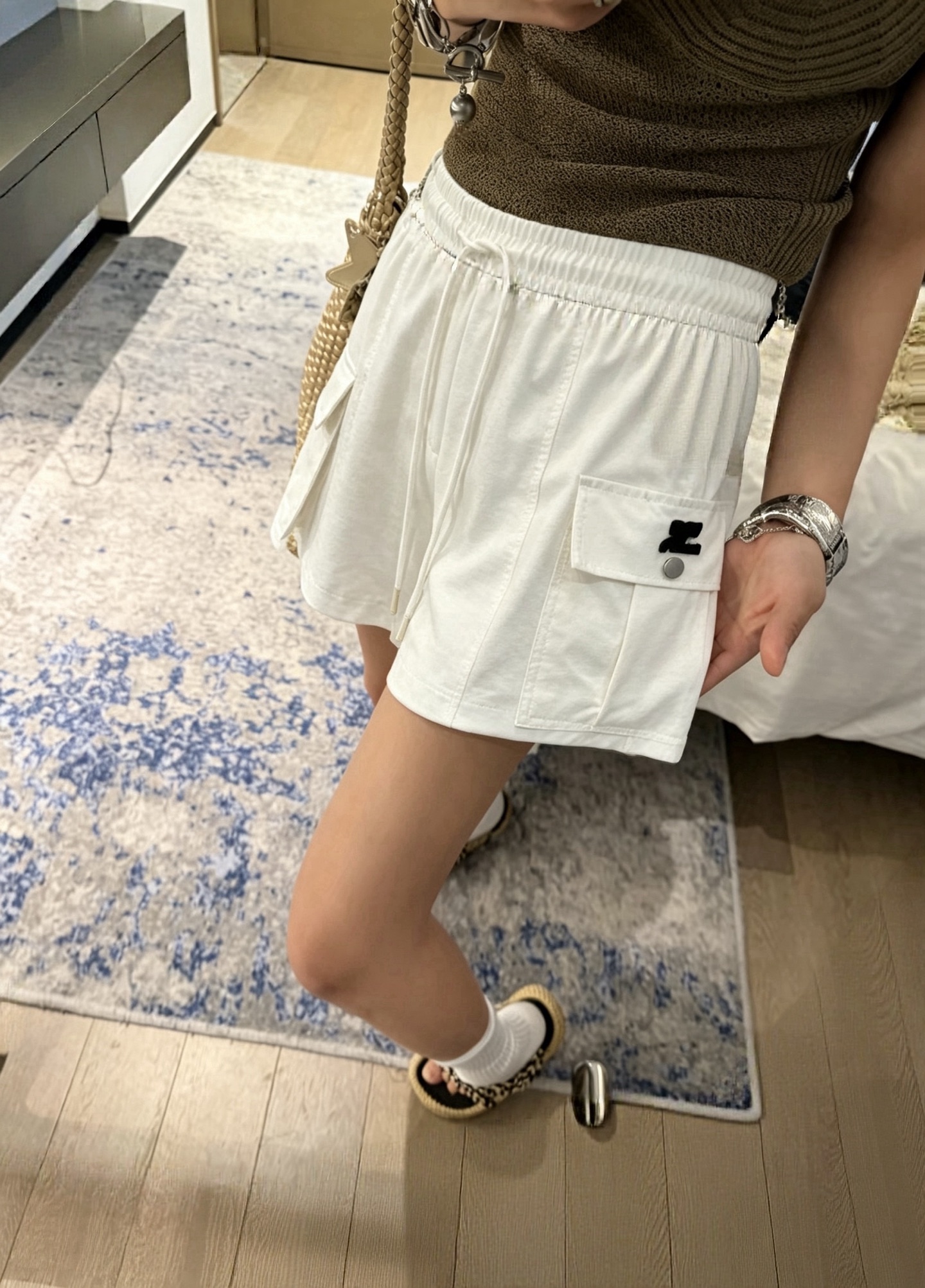 NO:908672,,,19860909,,,Women's clothing