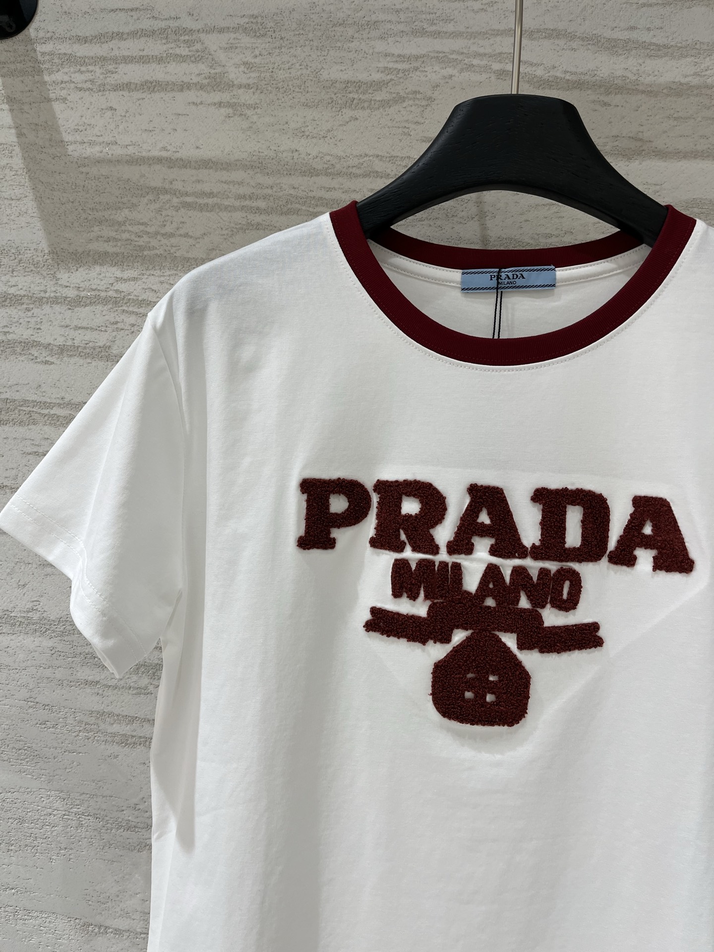 Prada 26，夏季新款 植绒Logo短袖T恤 两色SML