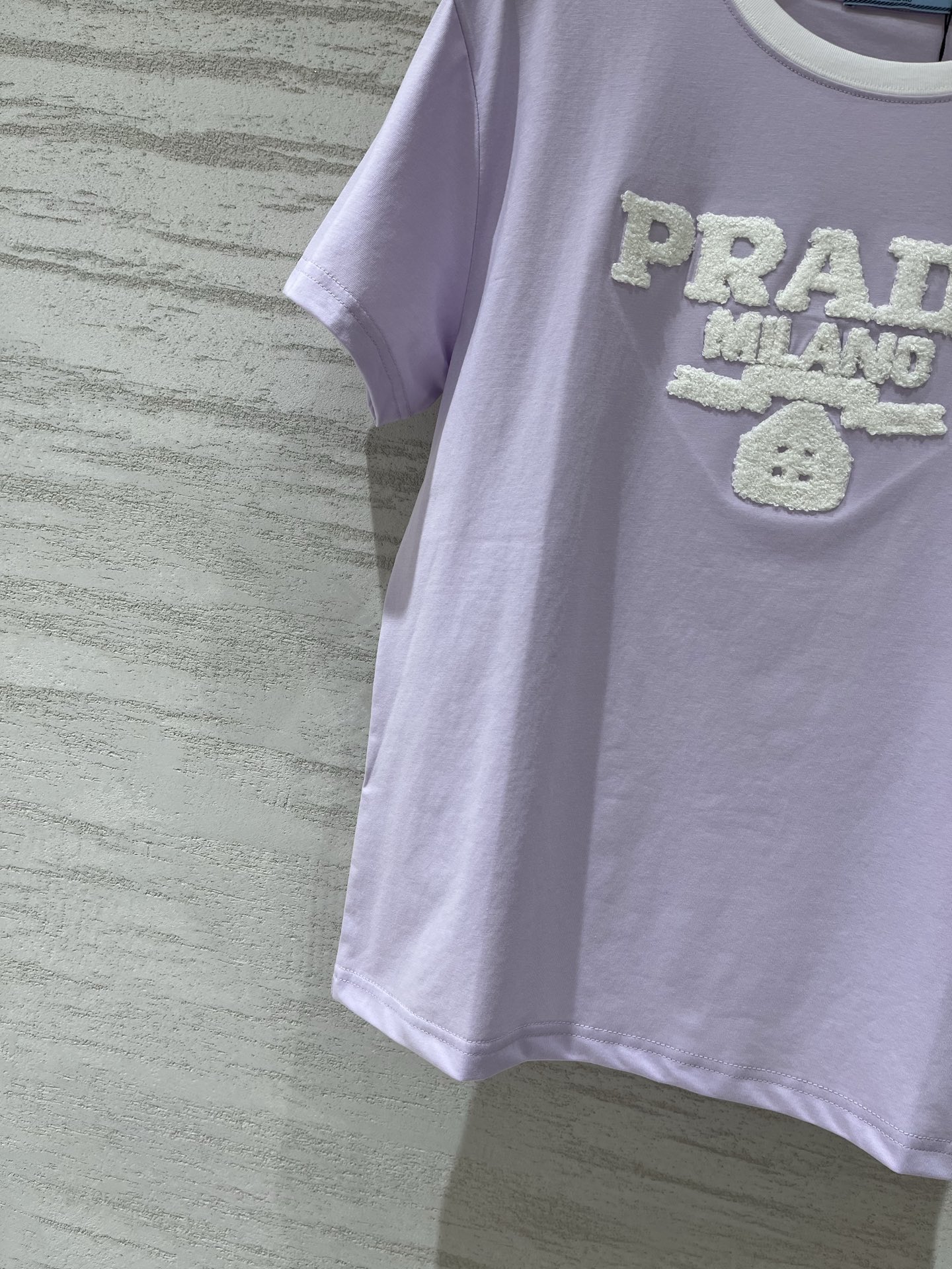 Prada 26，夏季新款 植绒Logo短袖T恤 两色SML