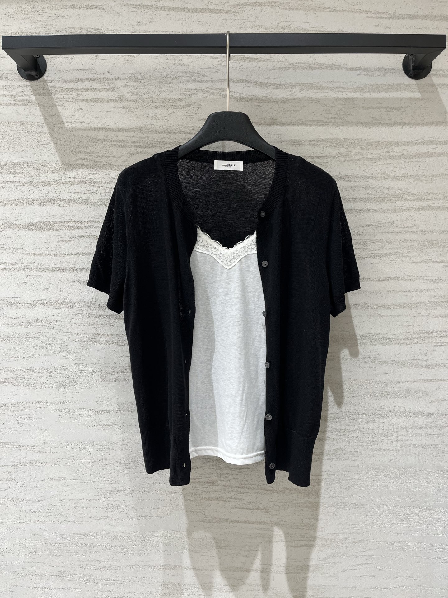 IsabelMarant 假两件拼接针织短袖，内里拼接蕾丝领背心，冰感薄针织，透气不闷汗，微透质感自带高