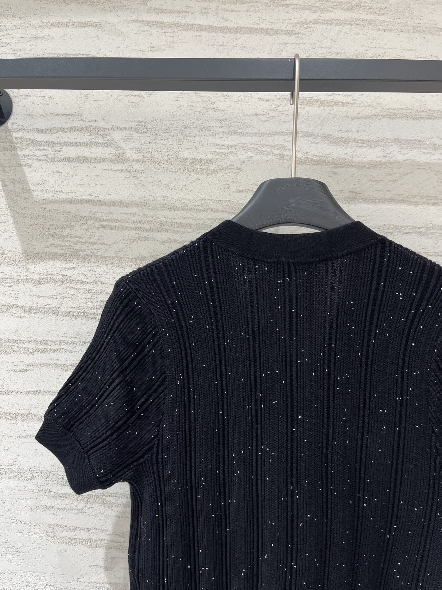 Balmain 26夏季新款 V领开衫短袖款 logo图案修饰点缀 上身高级氛围感十足 两色SML