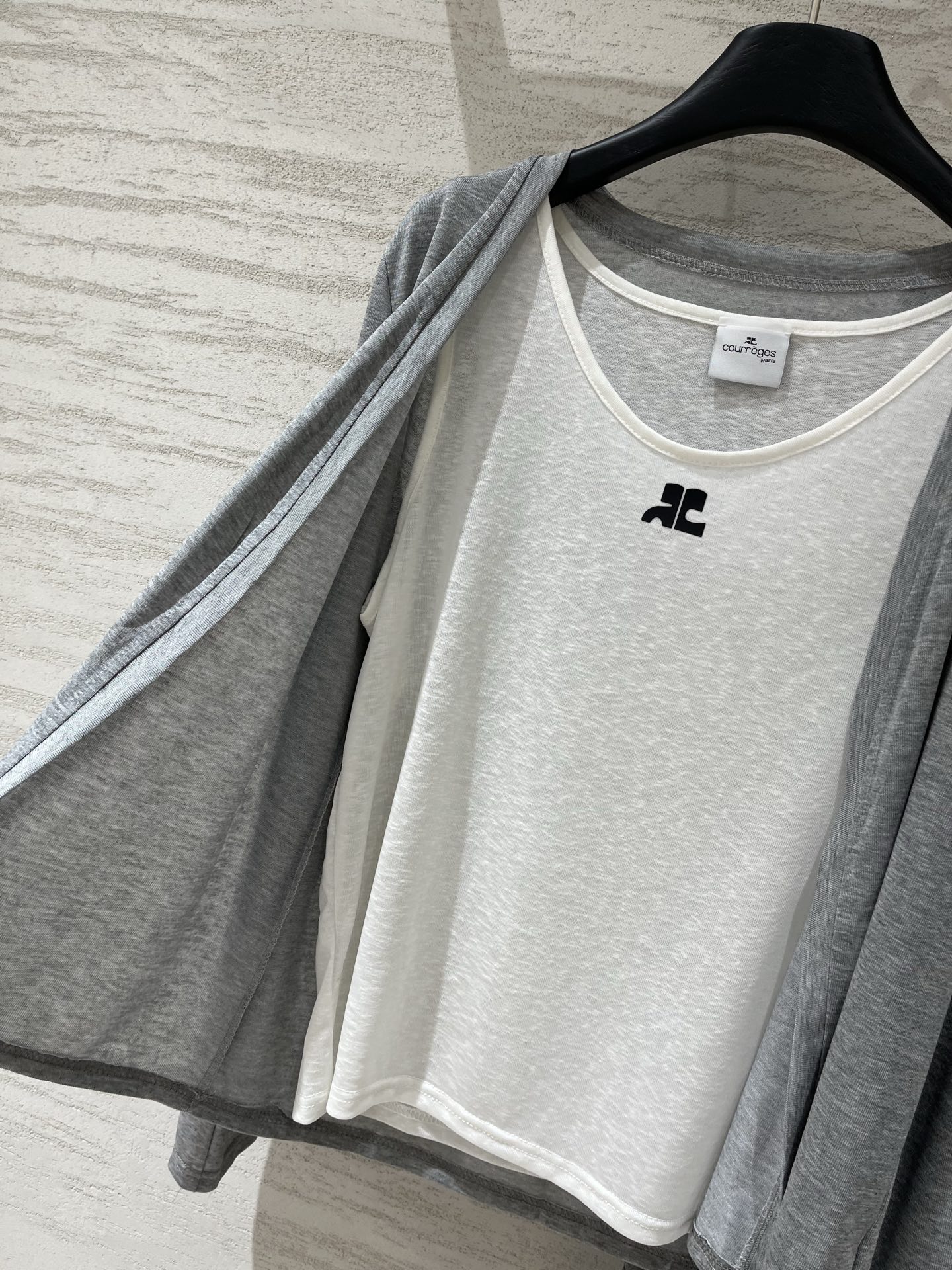 Courreges 夏季新款 开衫+背心+条纹半裙三件套，一套直接出门 不用想搭配，软糯纯棉面料，舒服到