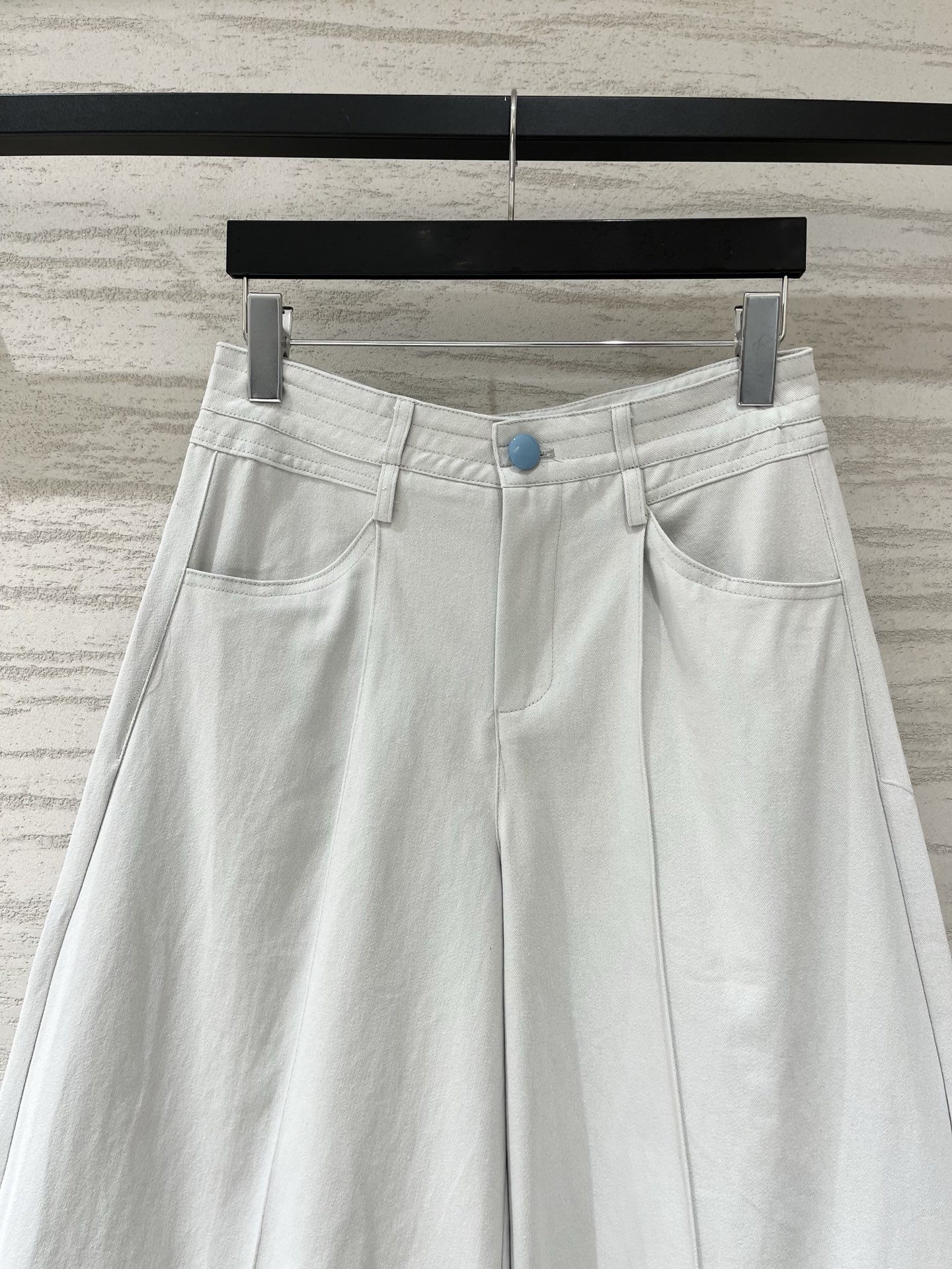 CHANEL 中古款 重工刺绣彩色搭配，细节处彰显品牌调性，辨识度拉满，打造轻奢潮酷感 码数SML