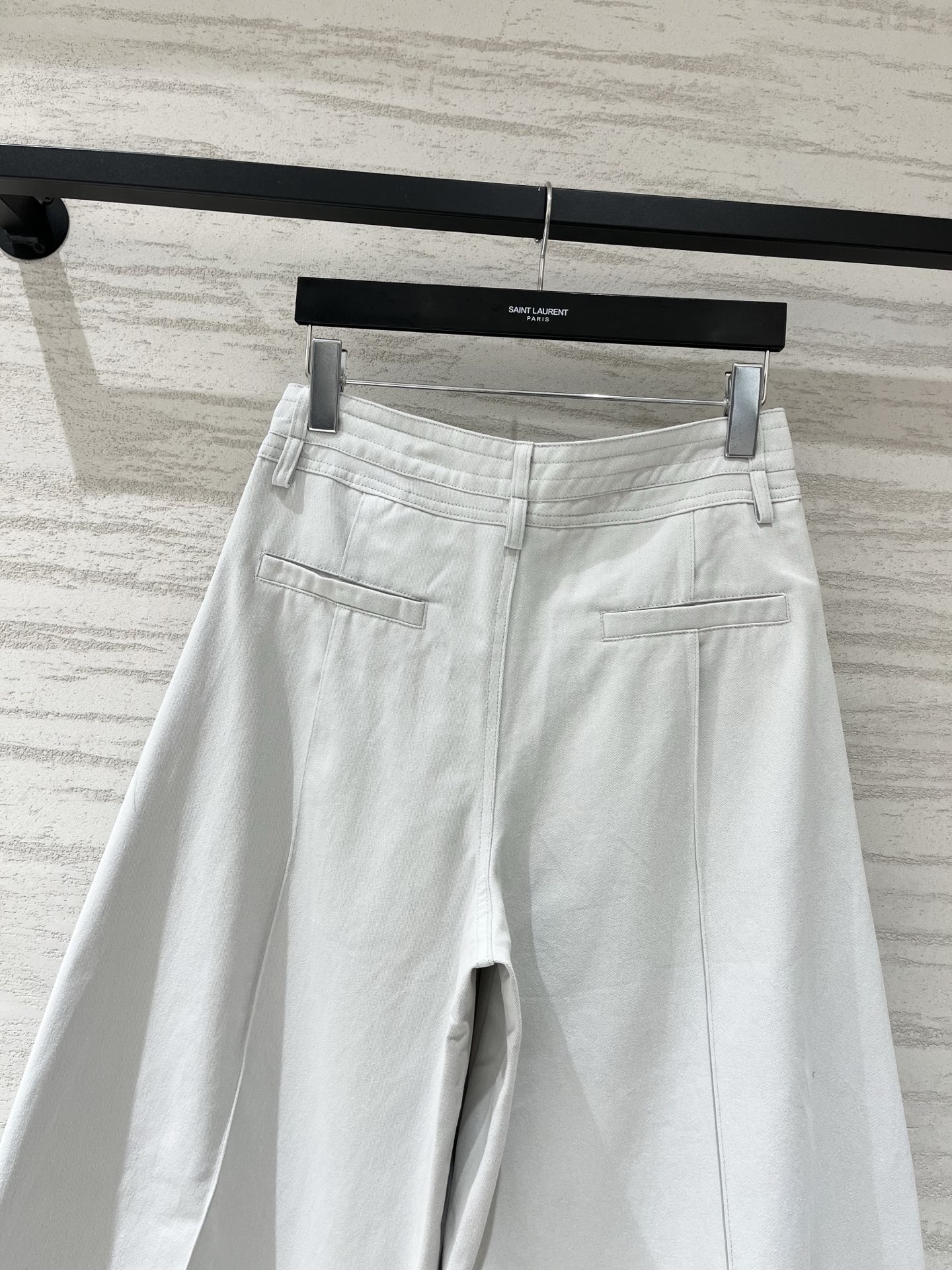 CHANEL 中古款 重工刺绣彩色搭配，细节处彰显品牌调性，辨识度拉满，打造轻奢潮酷感 码数SML
