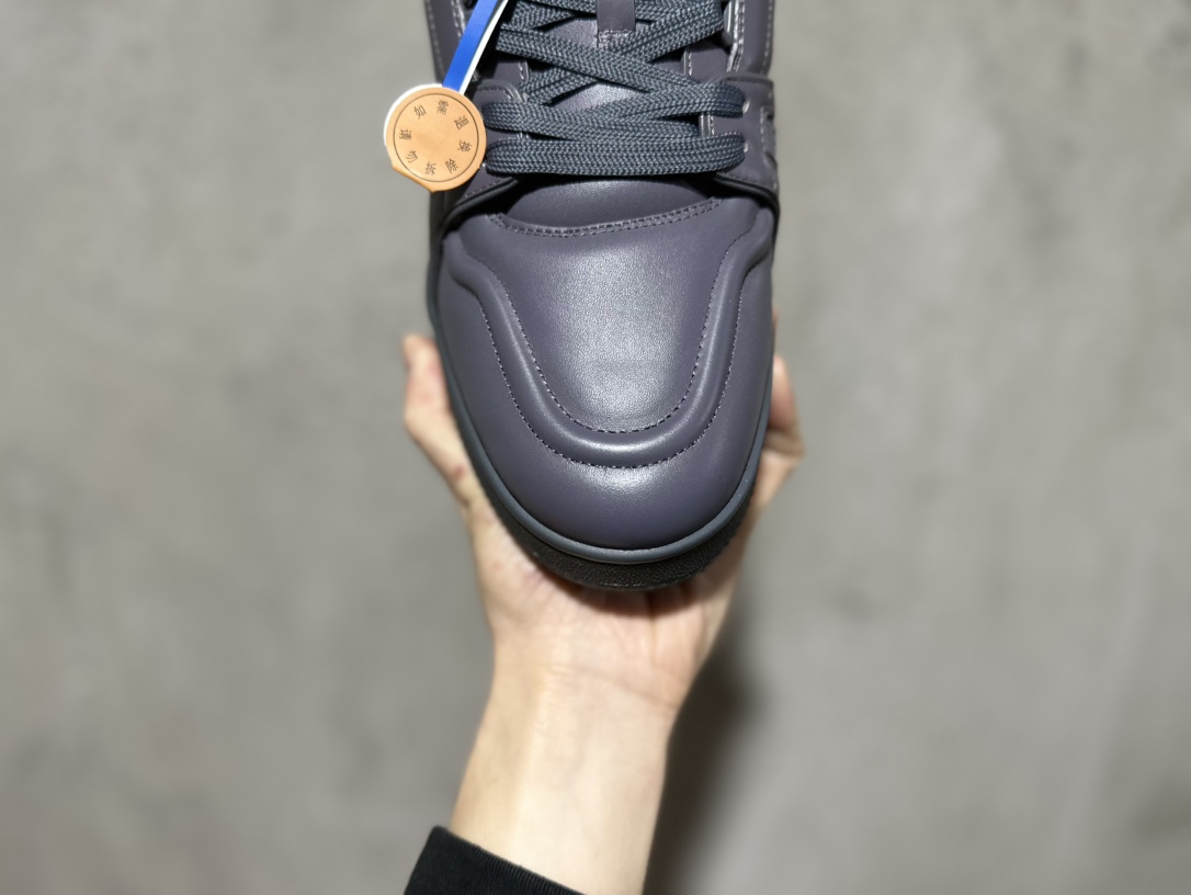 500 路易威登Louis Vuitton Trainer Sneaker Low休闲运动文化百搭篮球板鞋