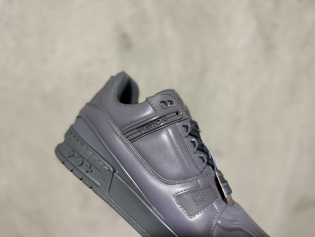 500 路易威登Louis Vuitton Trainer Sneaker Low休闲运动文化百搭篮球板鞋