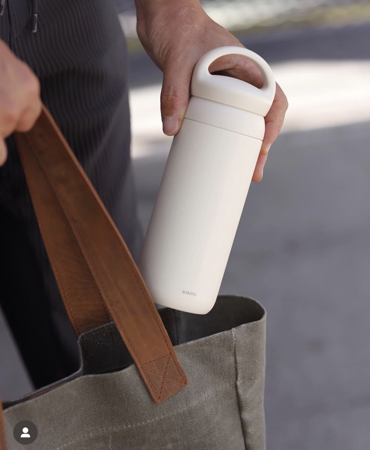 Designed for both hot and cold beverages, this 500ml stainless steel ins - Comprehensive 2