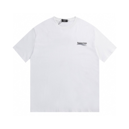 Balenciaga T-shirt met Logo - Stijlvol en Comfortabel, Beschikbaar in Wit 1 Balenciaga T-shirt met Logo - Stijlvol en Comfortabel, Beschikbaar in Wit