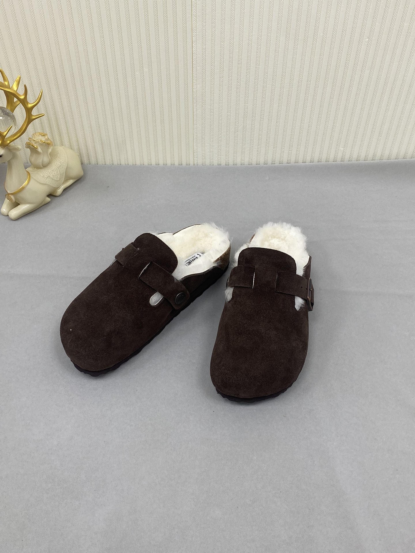 NO:495561,BIRKENSTOCK 25ss autumn and winter new style fur shoes fabric is made of original imported Niujing inner footbed wool original customized EVA rubber outsole Size35-45, semi-drag fur shoes, birdstock19860909BIRKENSTOCK 博肯 25ss秋冬新款 毛毛鞋 面料采用原版进口牛京 内里垫脚羊毛 鞋底原版定制EVA橡胶大底 Size35-45,半拖毛毛鞋,birkenstock,Women's Shoes