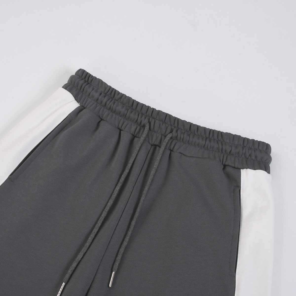 Loewe 2025 SS Limited Edition Embroidered Oversize Fit Sweatshorts 4 i1744262345379 5782 0 2