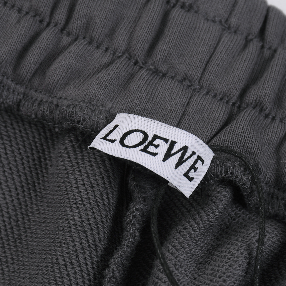 Loewe 2025 SS Limited Edition Embroidered Oversized Sweat Shorts 2 i1744262387629 3458 0 0