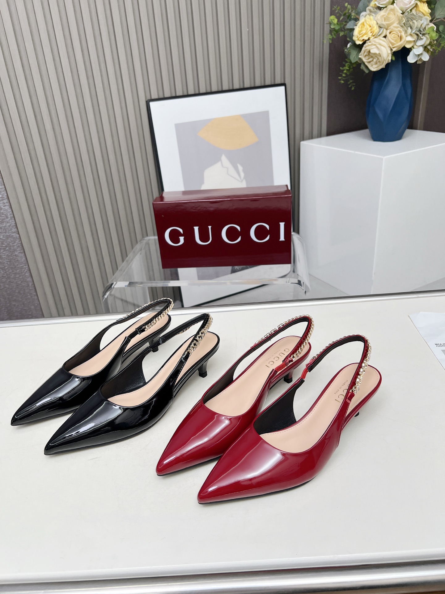NO:245175,16 GUCCI latest hit, counter original shoe mold production, original hardware chain buckle, favorite luxury goods of big brands, fabric beef patent leather, inner sheepskin, heel height 45mm, size 35-41. 