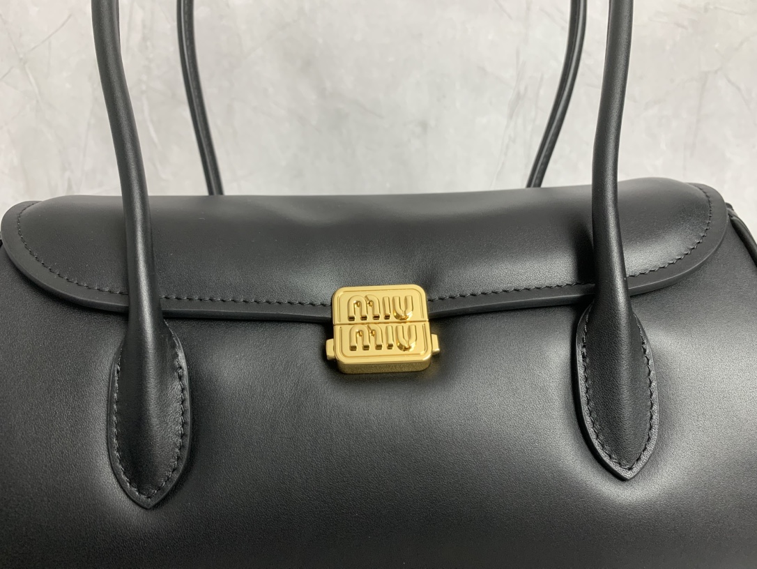 MIU MIU Logo-Lock Leather Top Handle Bag – Black