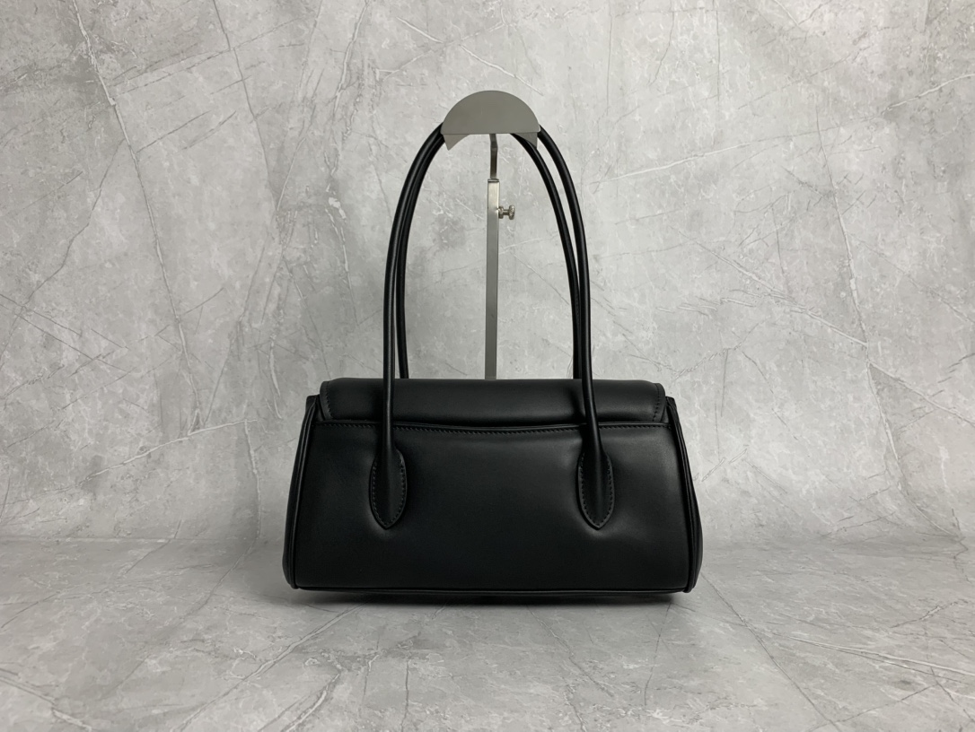 MIU MIU Logo-Lock Leather Top Handle Bag – Black