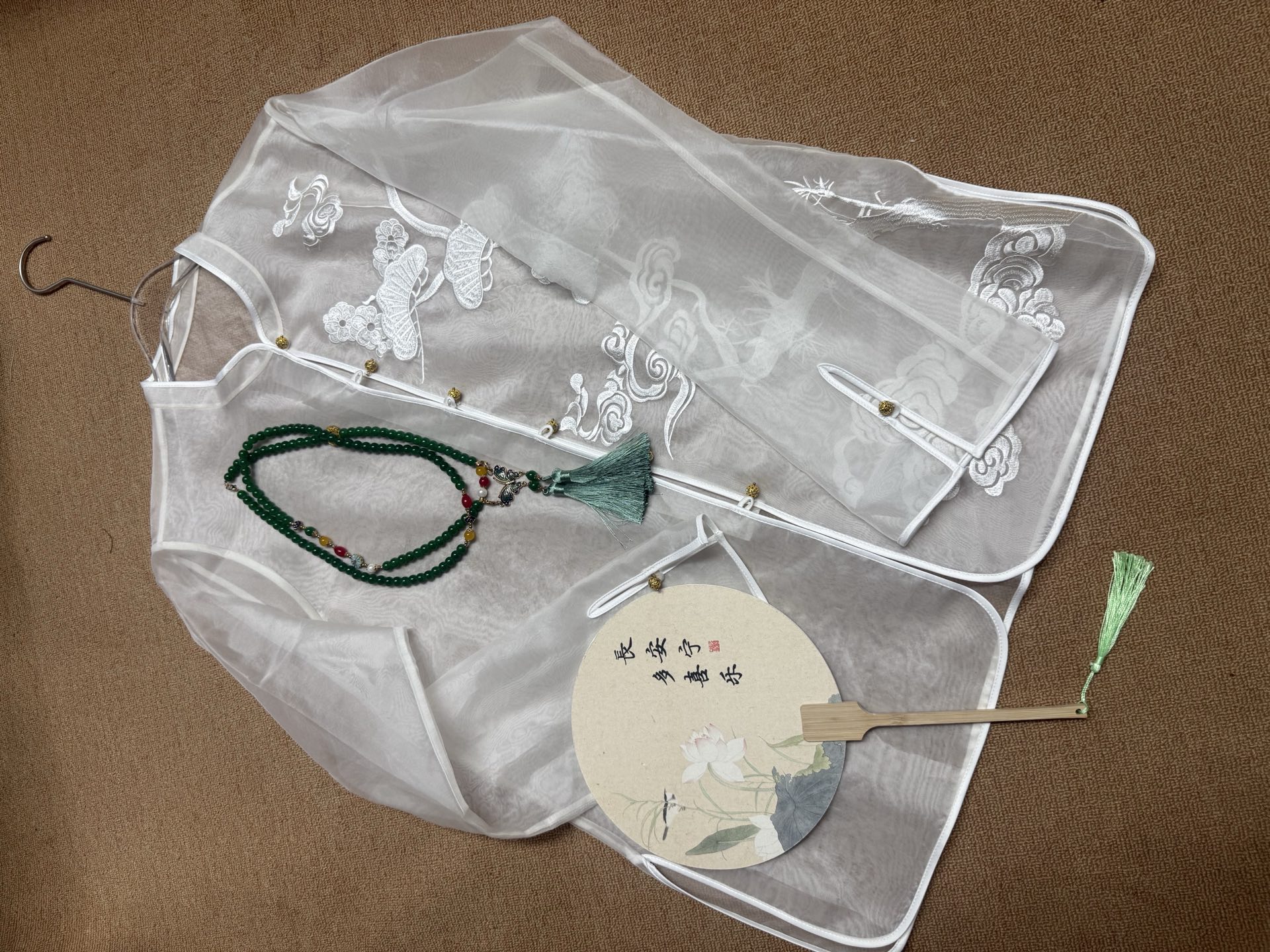 “p360 Women’s Clothes: High Quality New Collection with Embroidered Cloud Map Design” - 图片 2